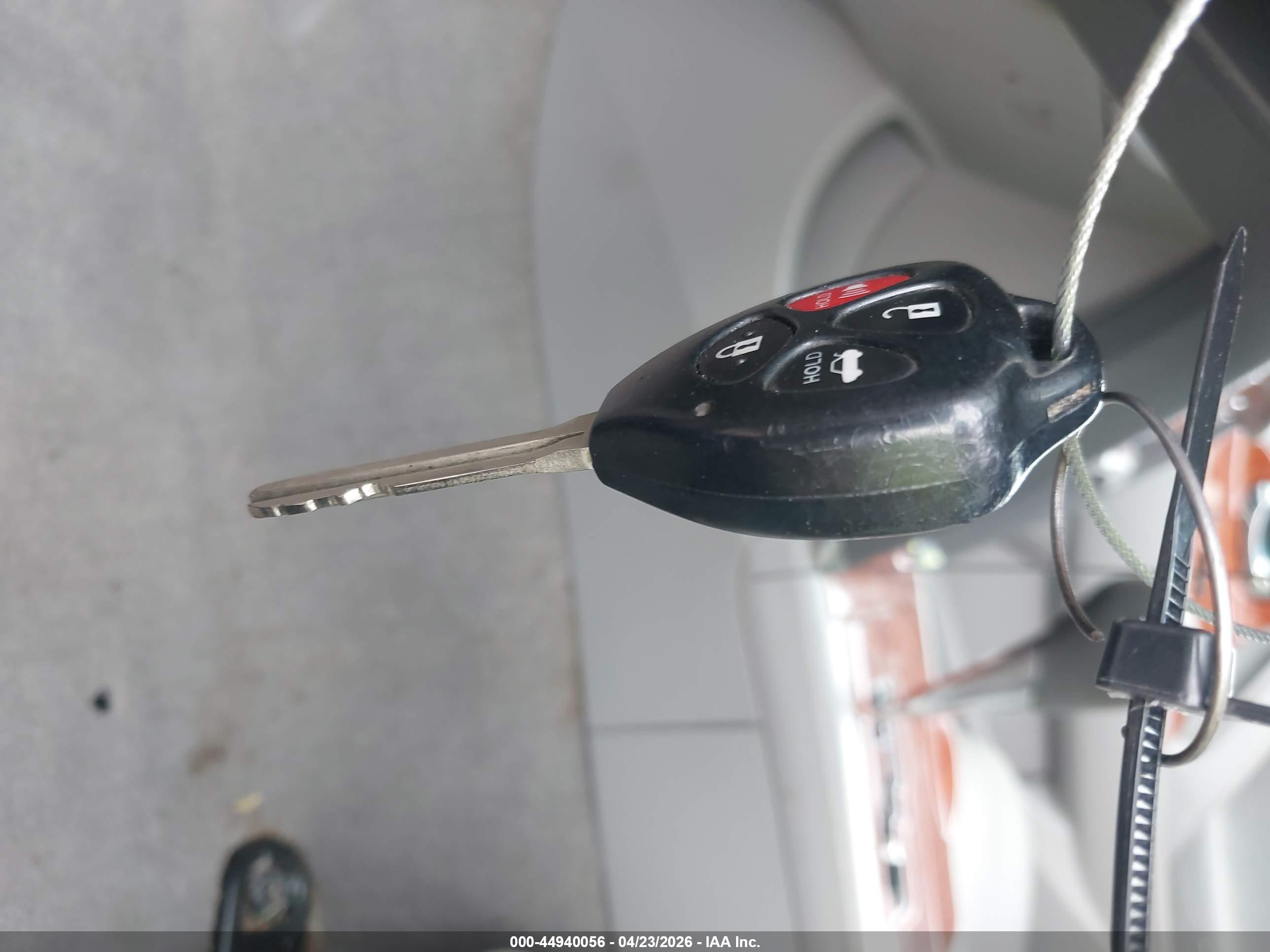 TOYOTA CAMRY image 11