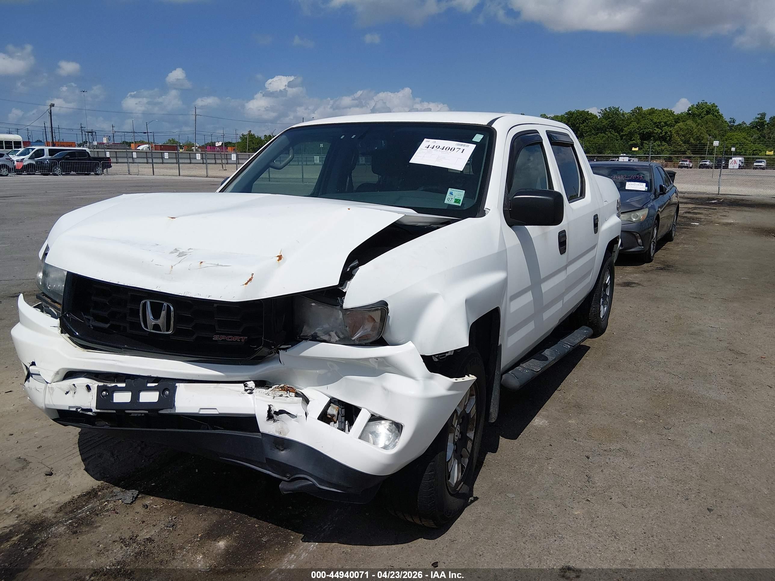 HONDA RIDGELINE image 2