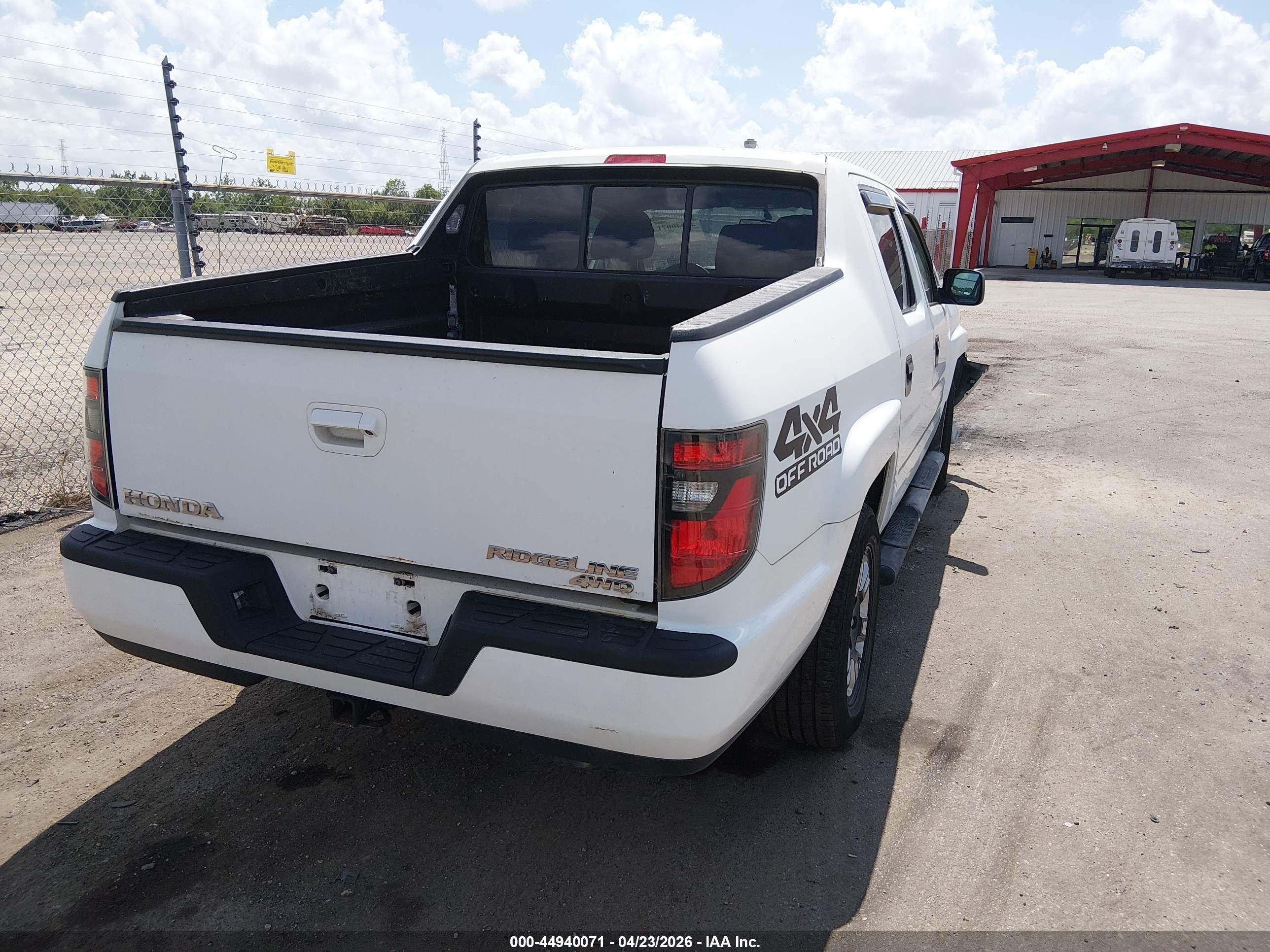 HONDA RIDGELINE image 4