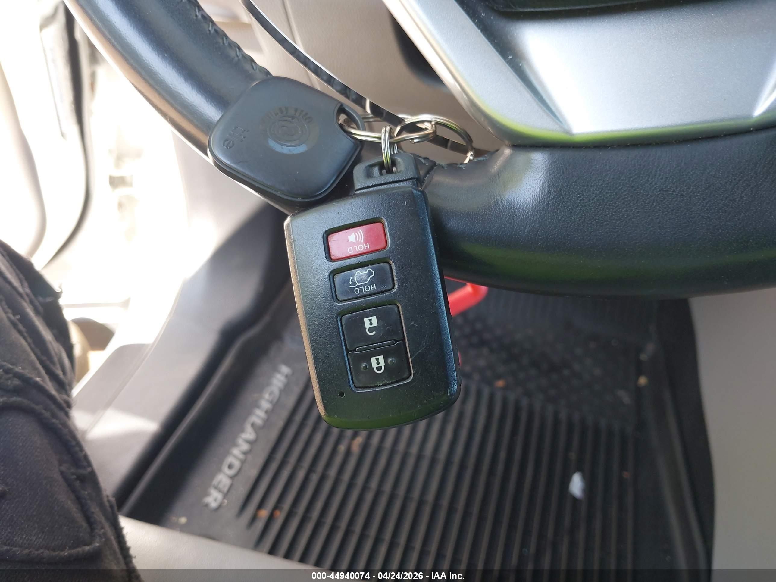 TOYOTA HIGHLANDER image 11