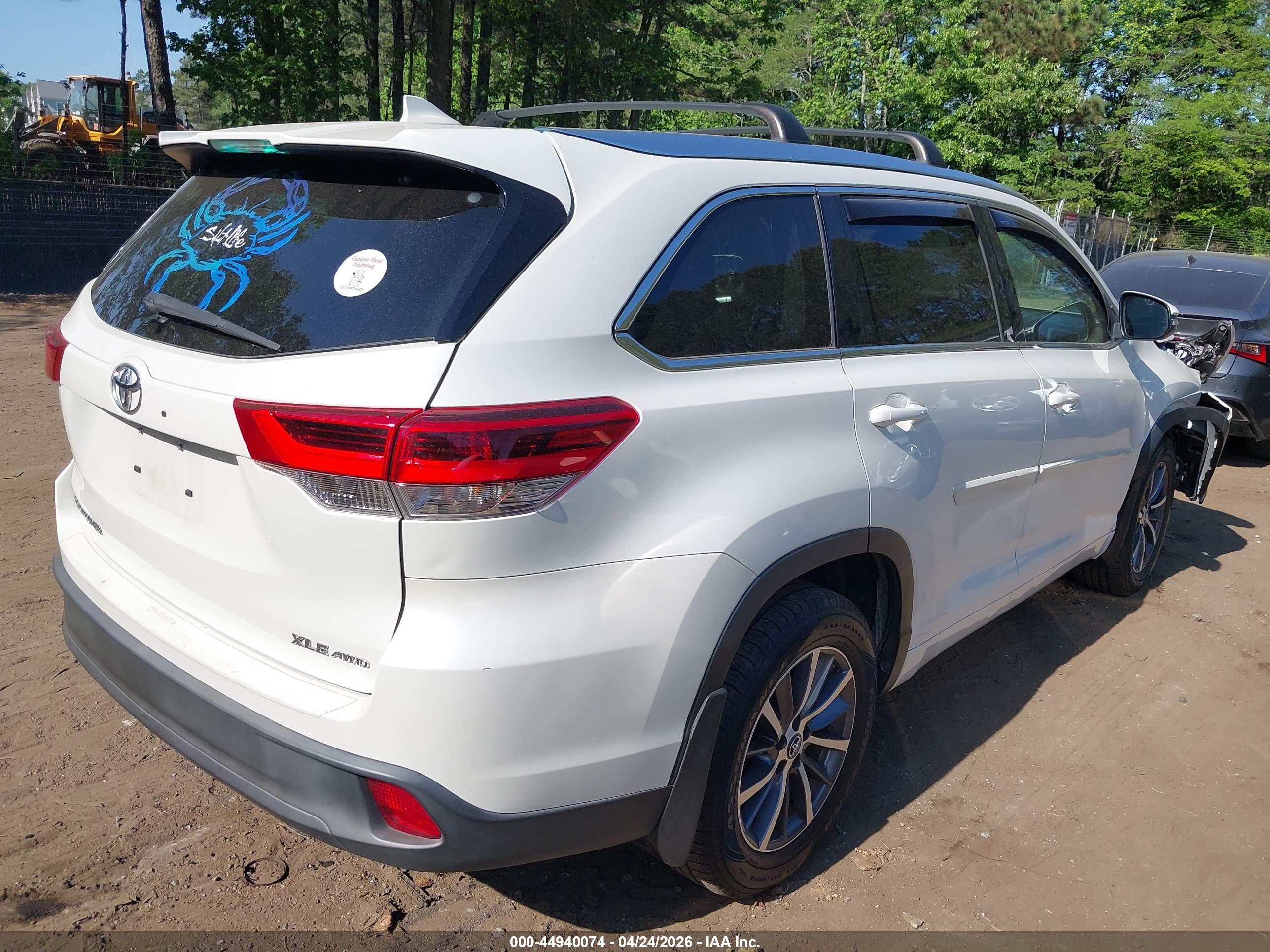 TOYOTA HIGHLANDER image 4