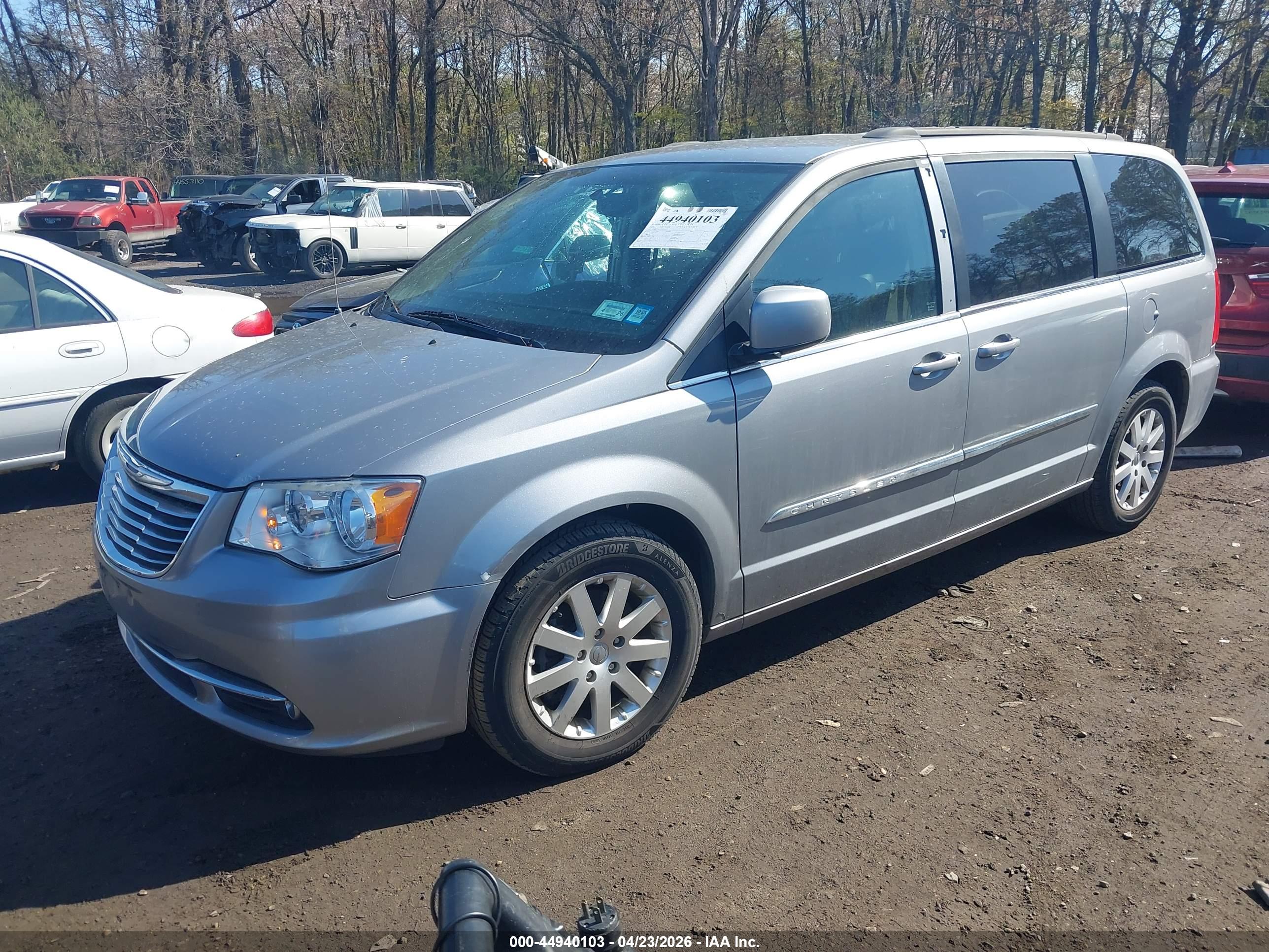 CHRYSLER TOWN image 2