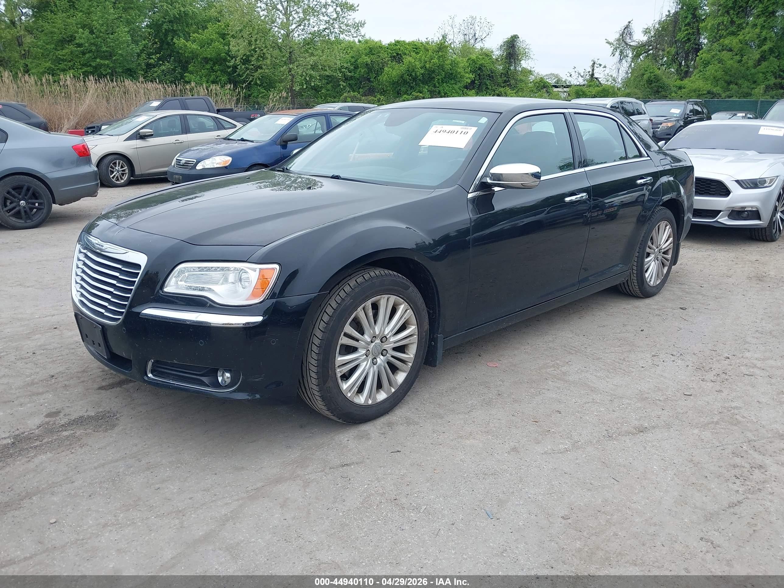 CHRYSLER 300 image 2