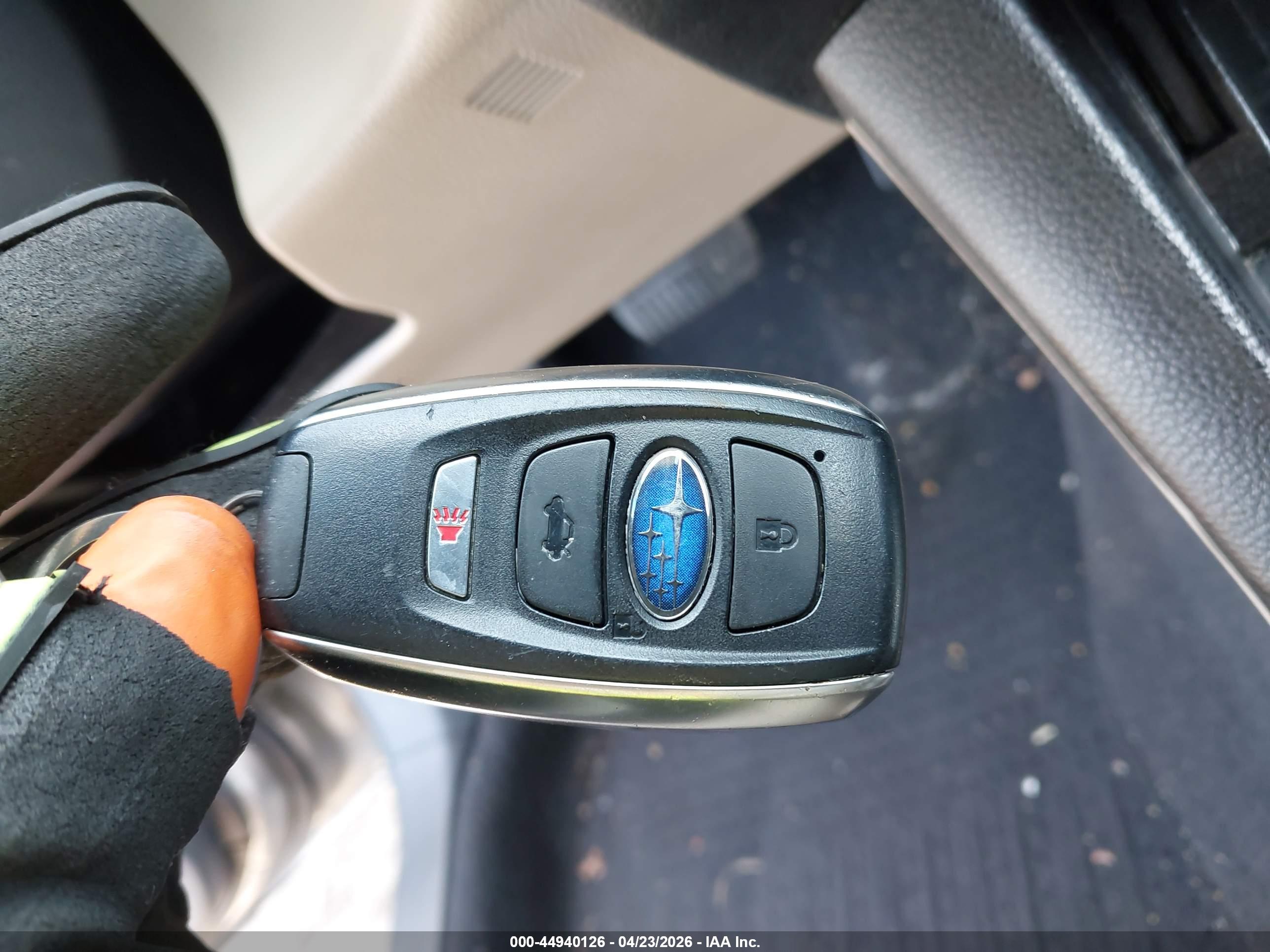 SUBARU OUTBACK image 11
