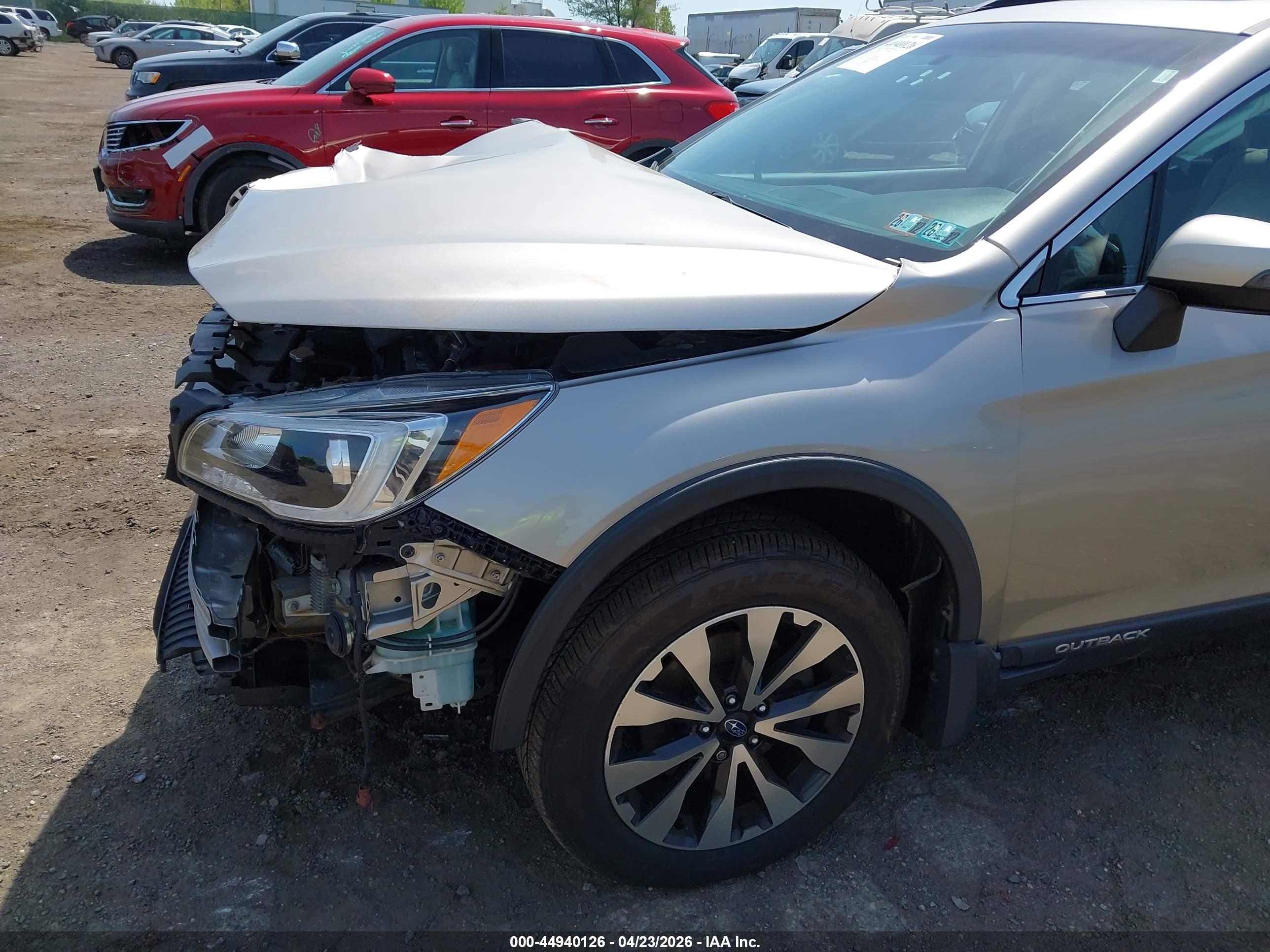 SUBARU OUTBACK image 6