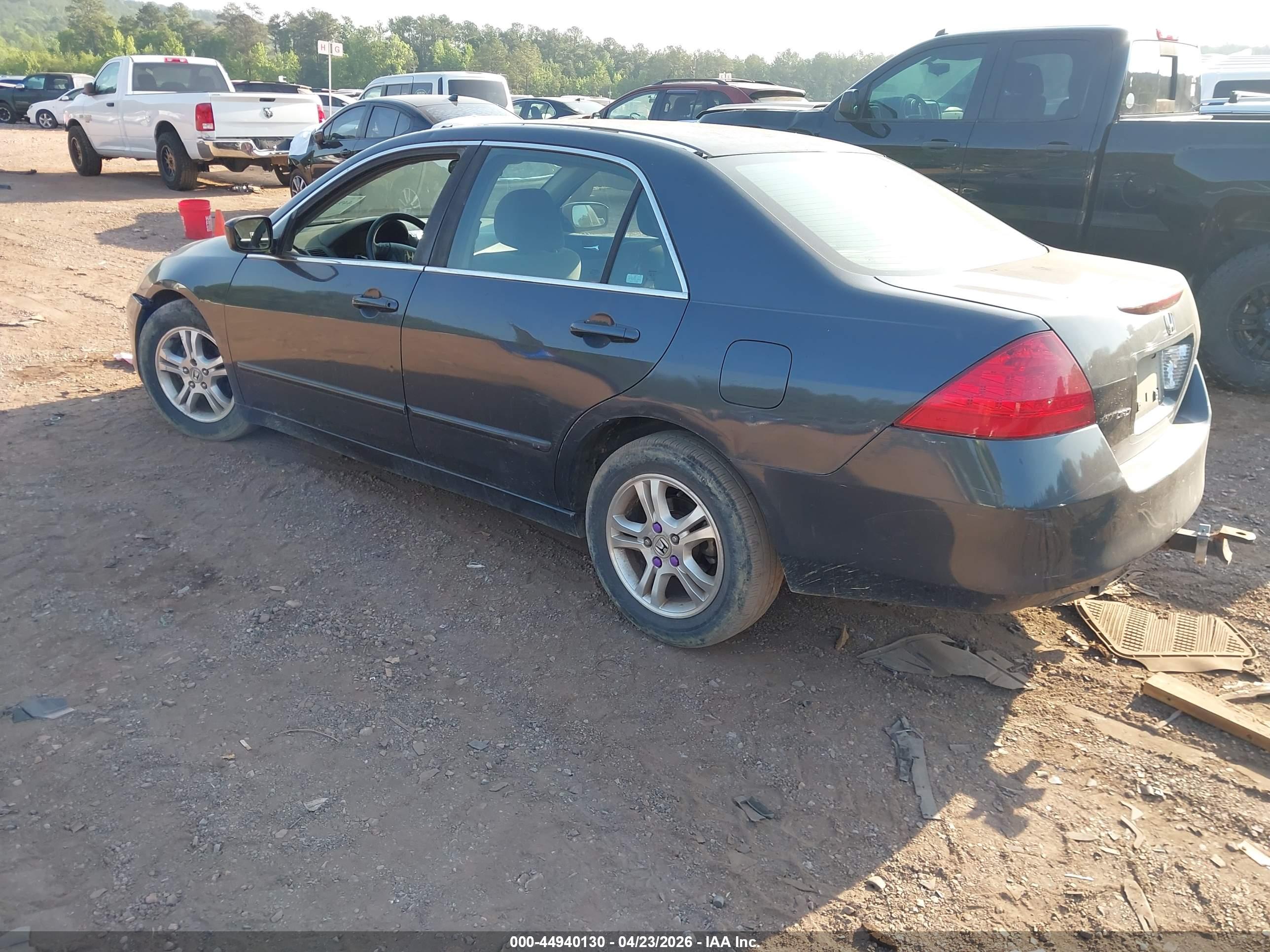 HONDA ACCORD image 3