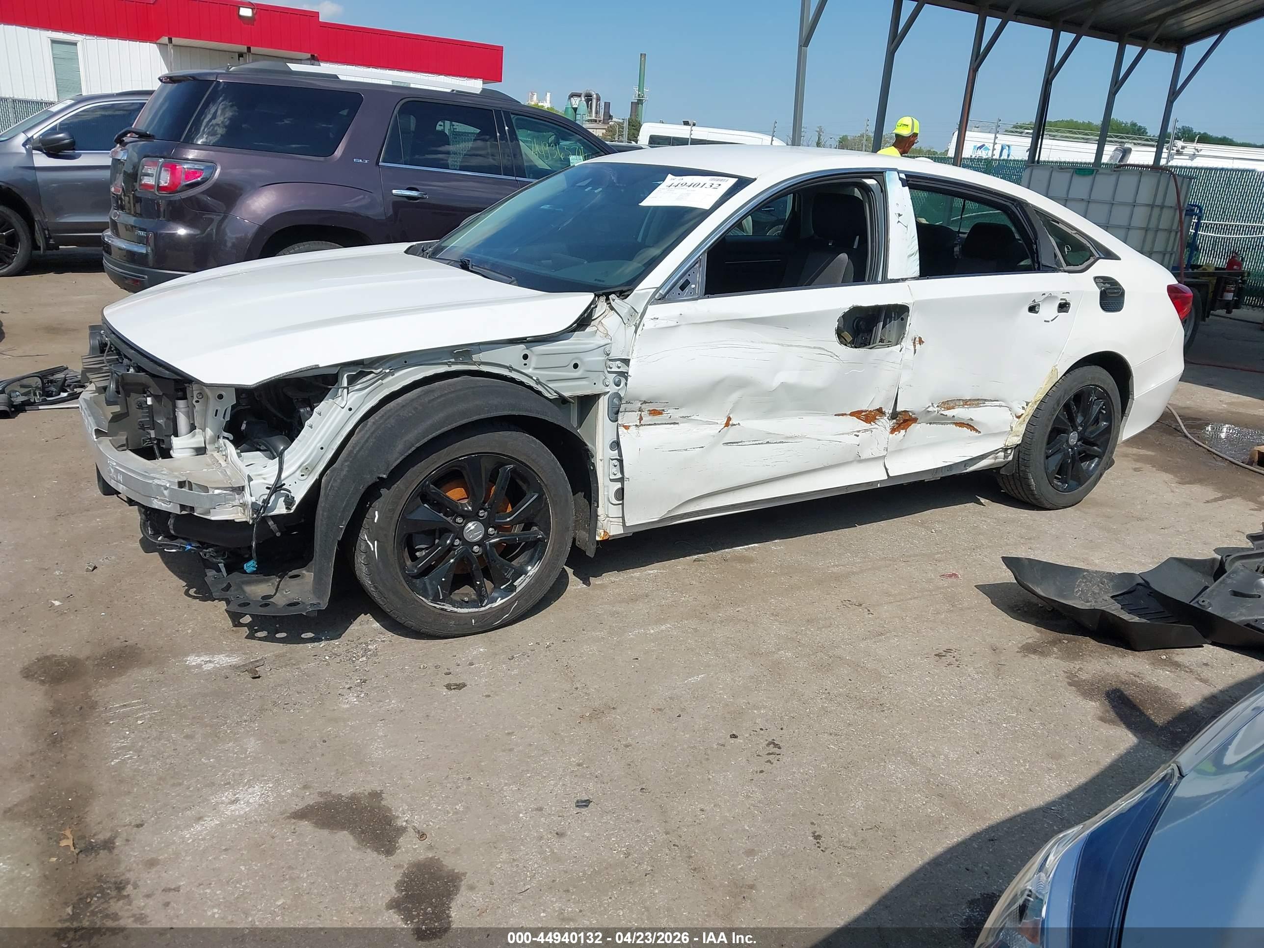 HONDA ACCORD image 2
