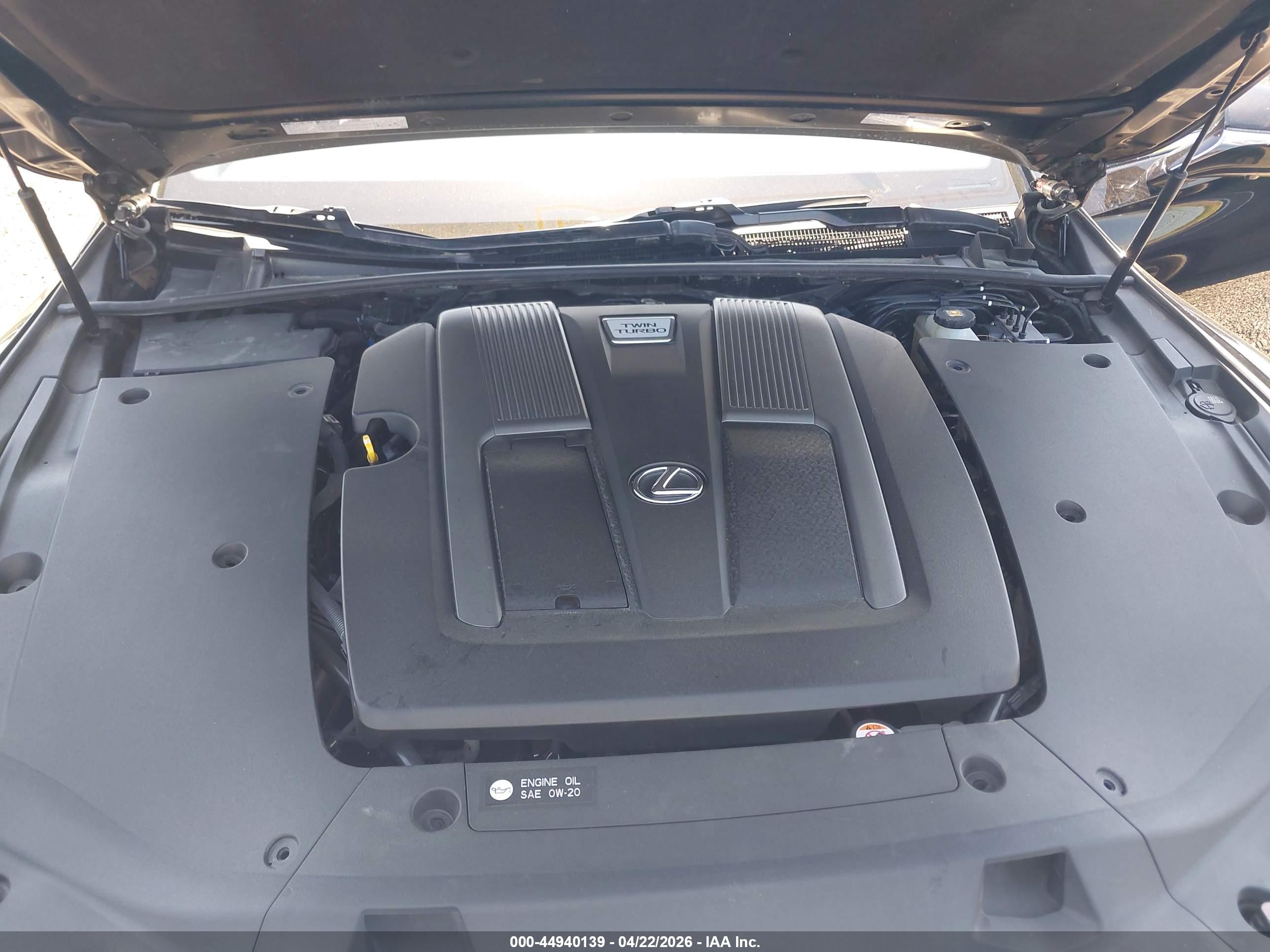 LEXUS LS image 10