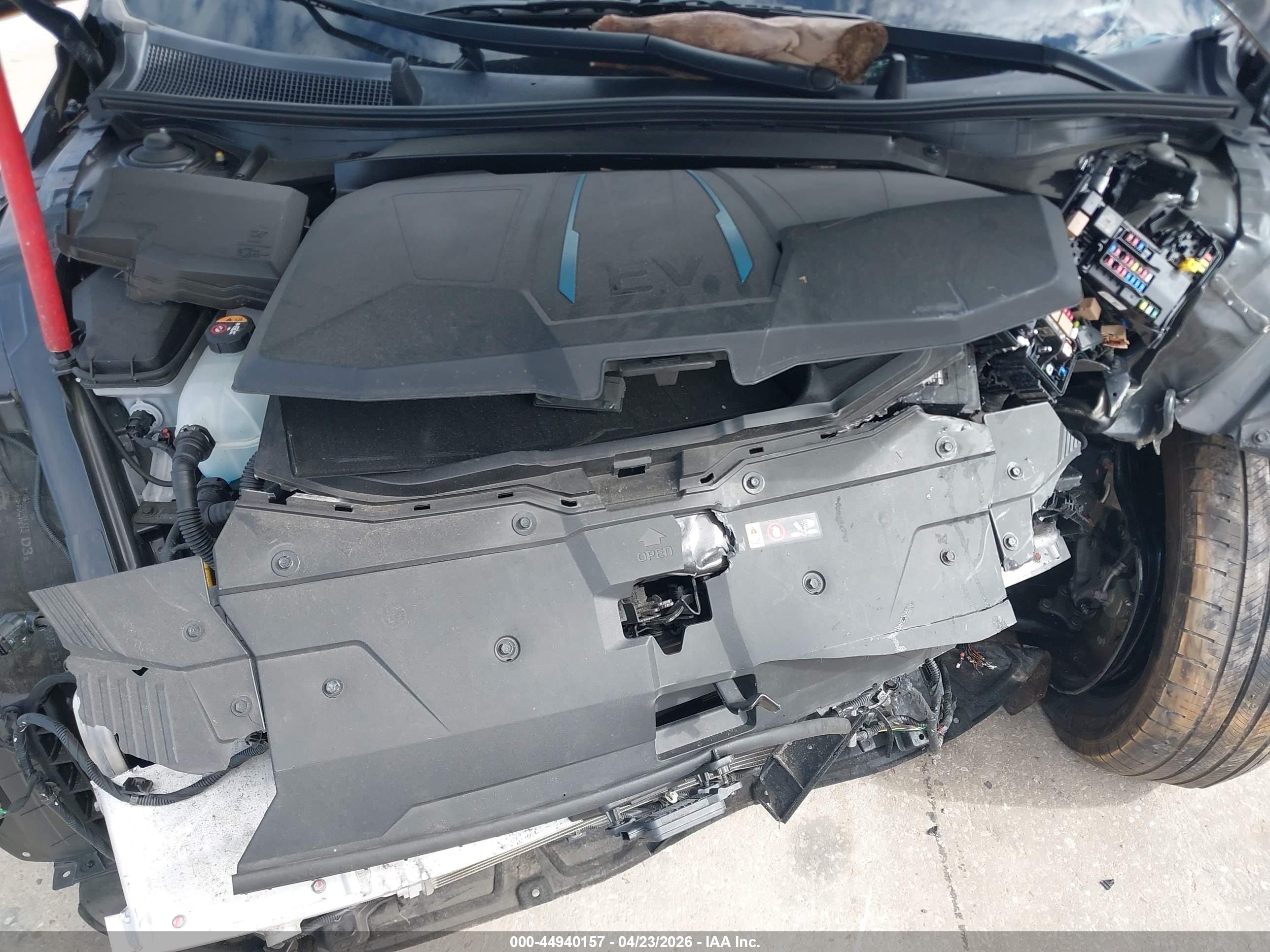 HYUNDAI IONIQ image 10