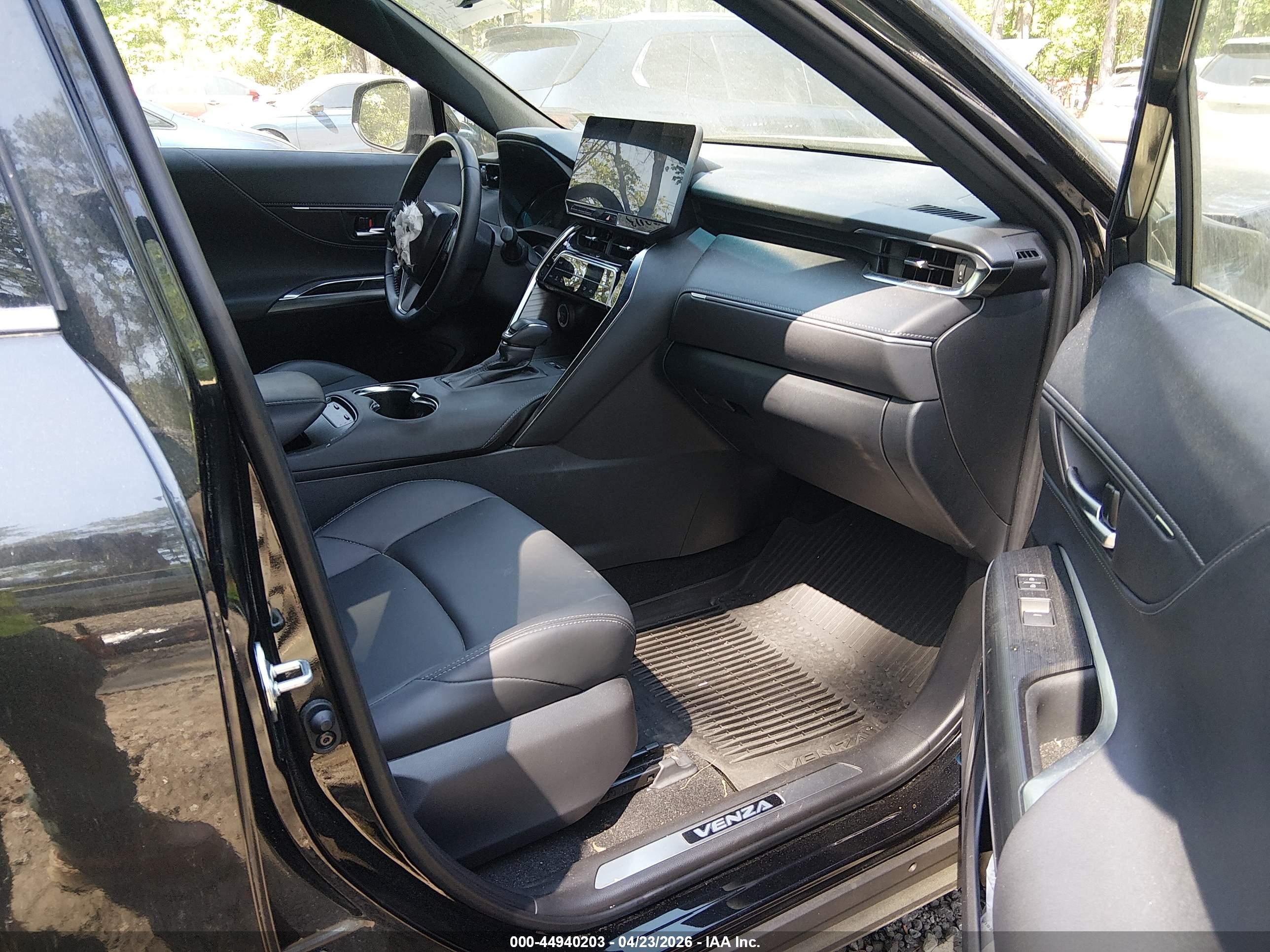 TOYOTA VENZA image 5