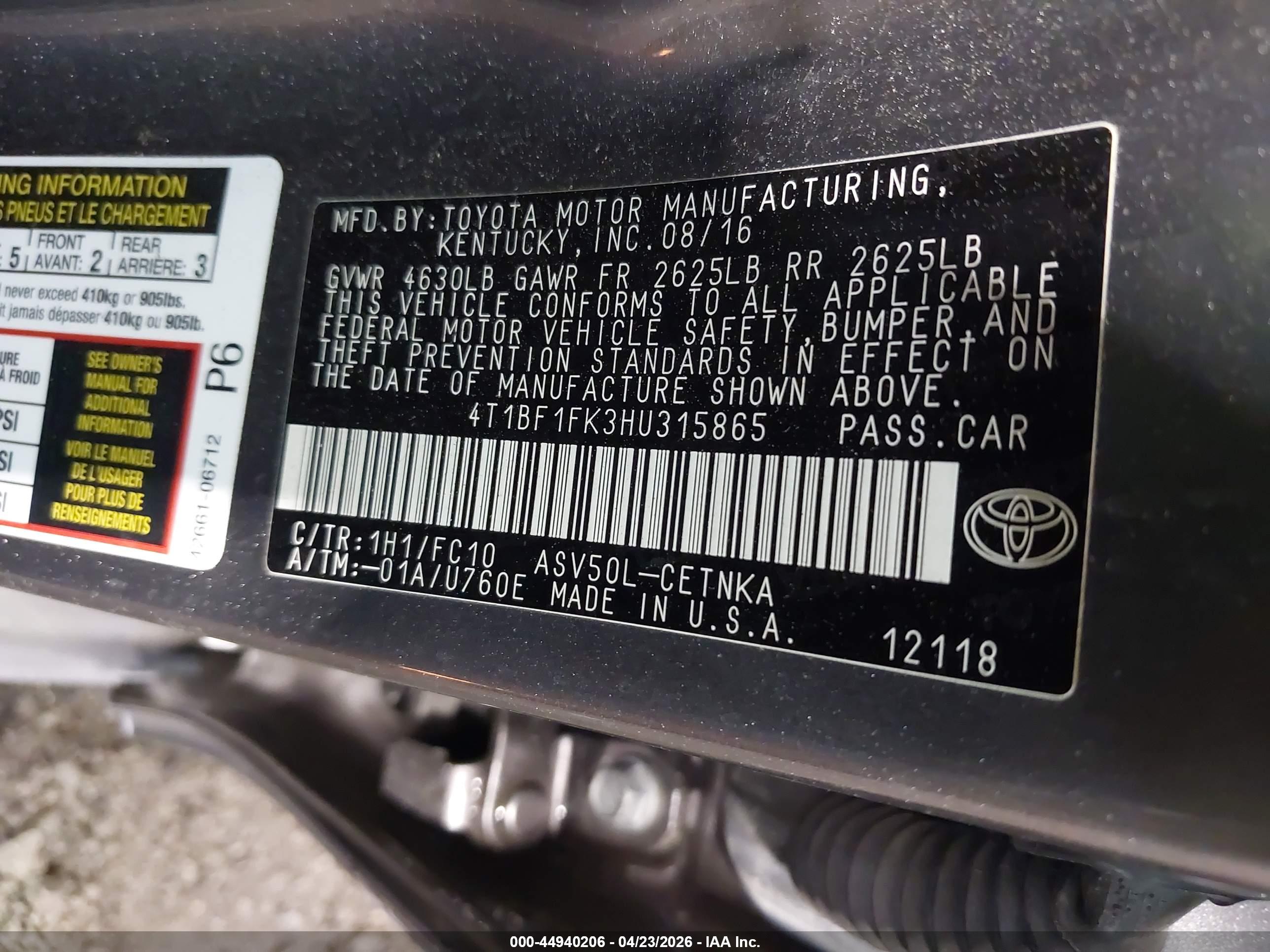 TOYOTA CAMRY image 9