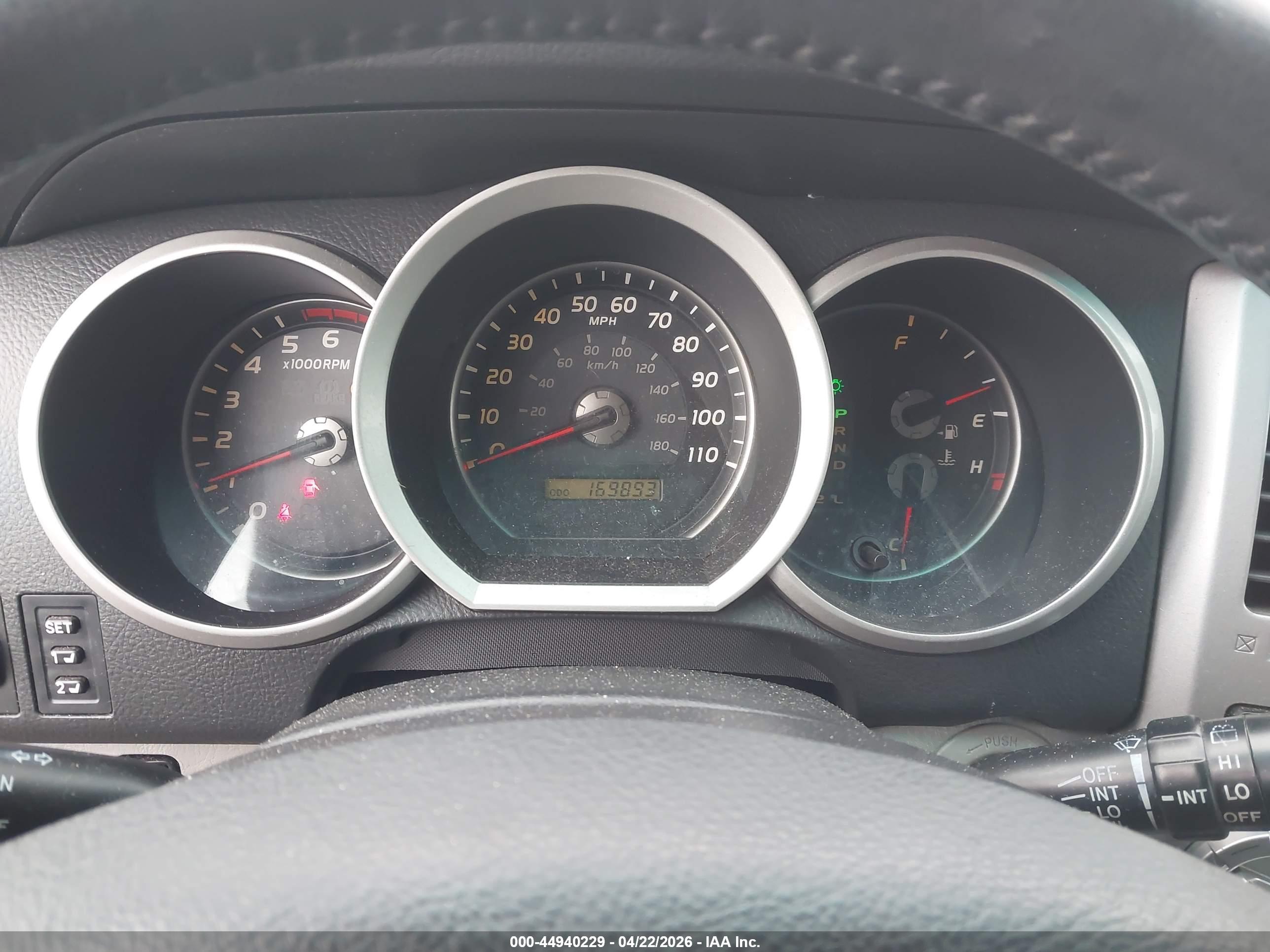 TOYOTA 4RUNNER image 7