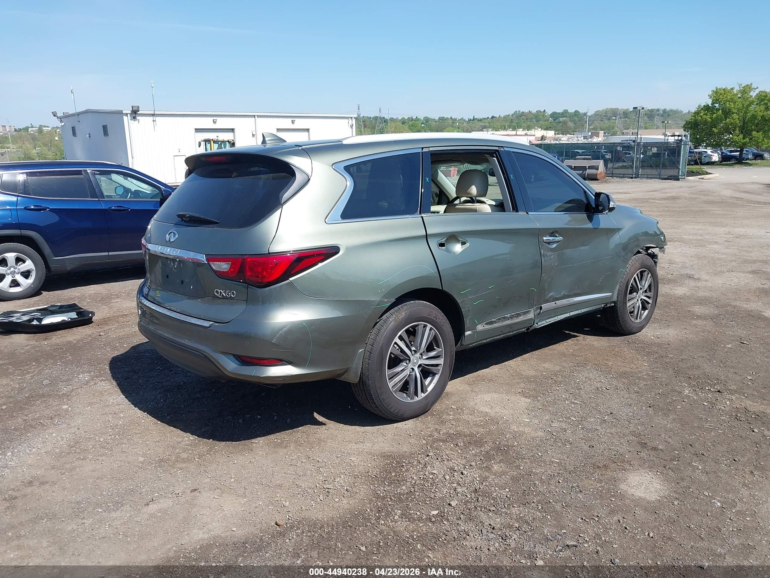 INFINITI QX60 image 4
