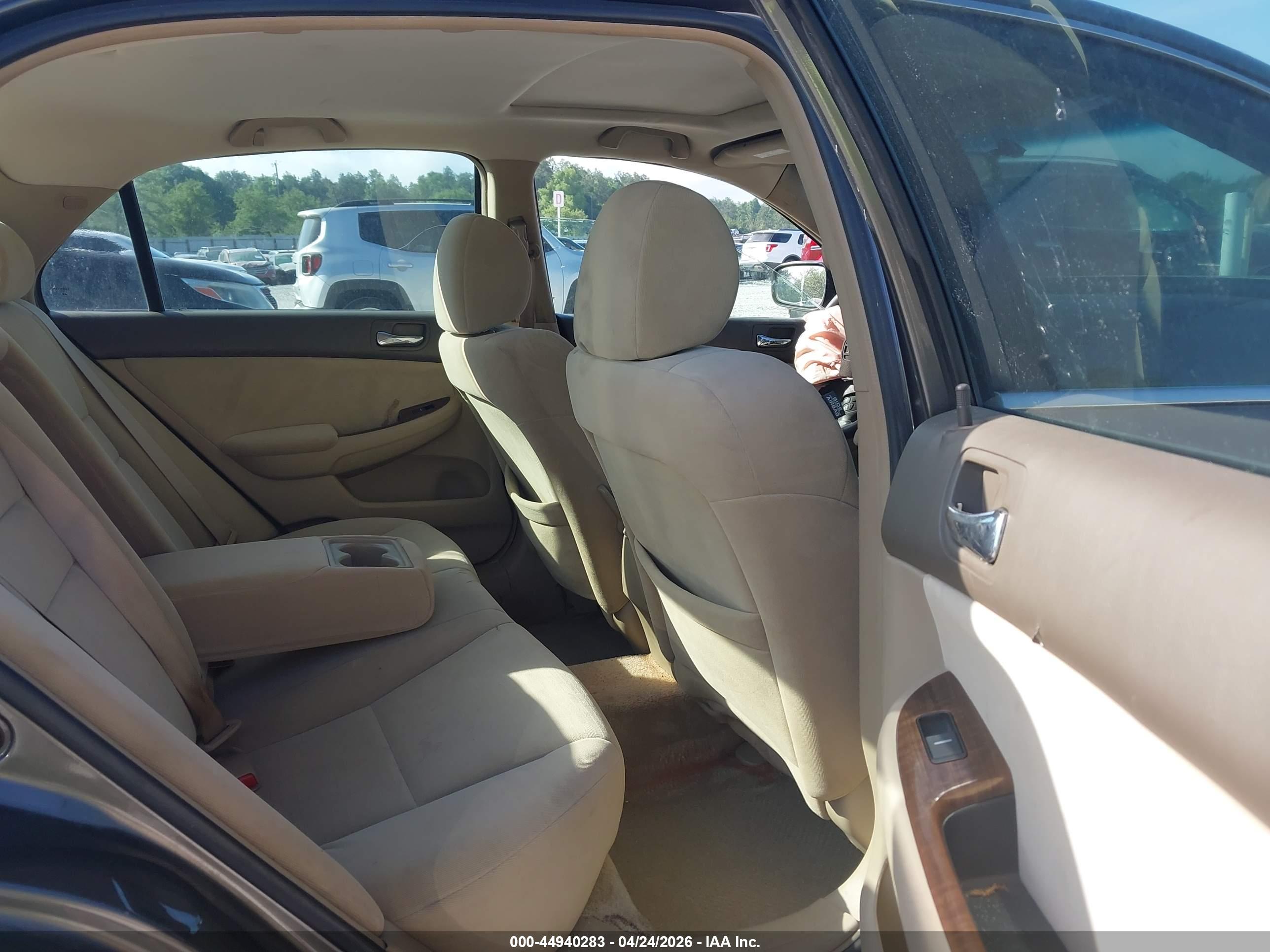 HONDA ACCORD image 8