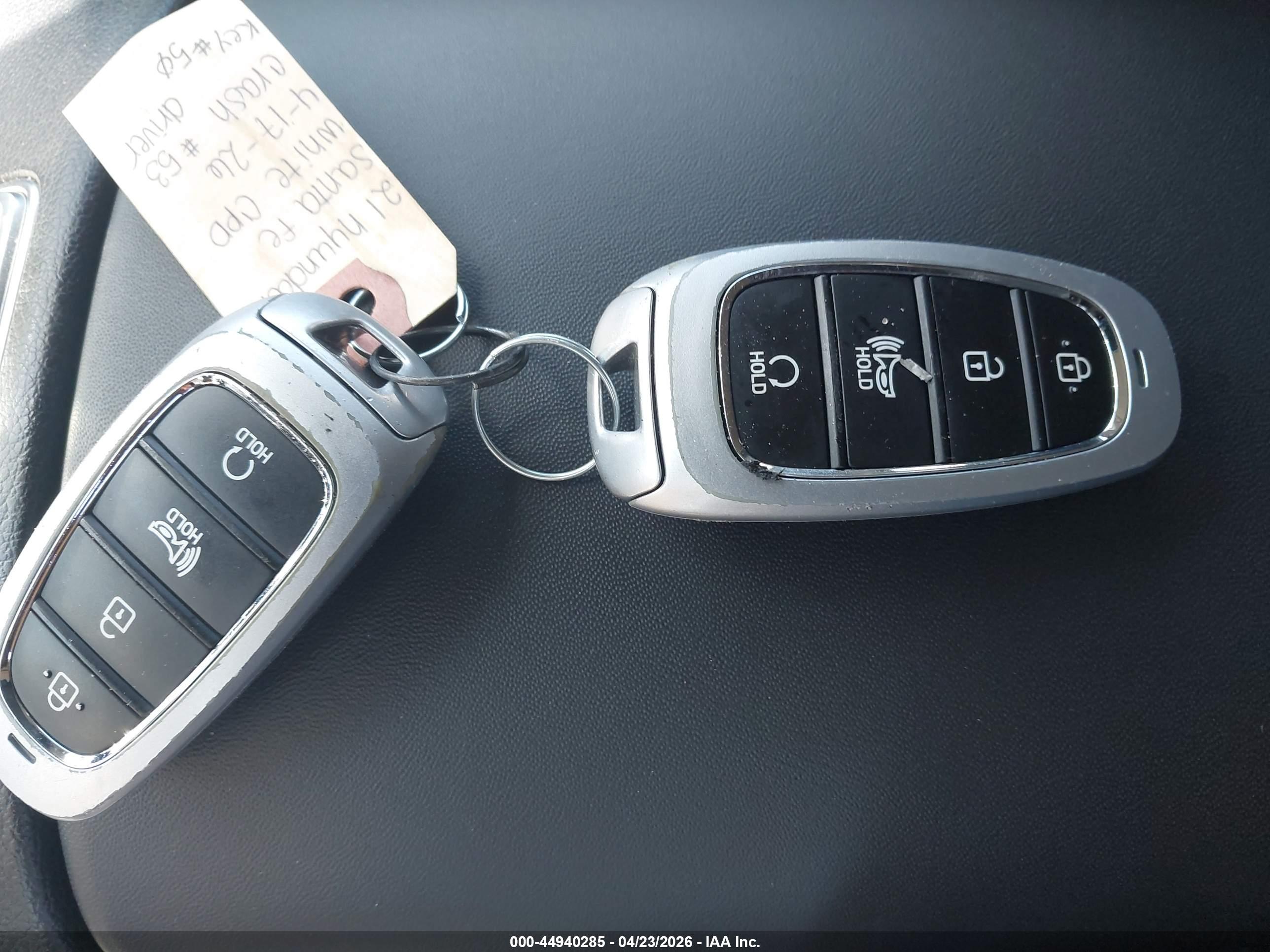 HYUNDAI SANTA image 11