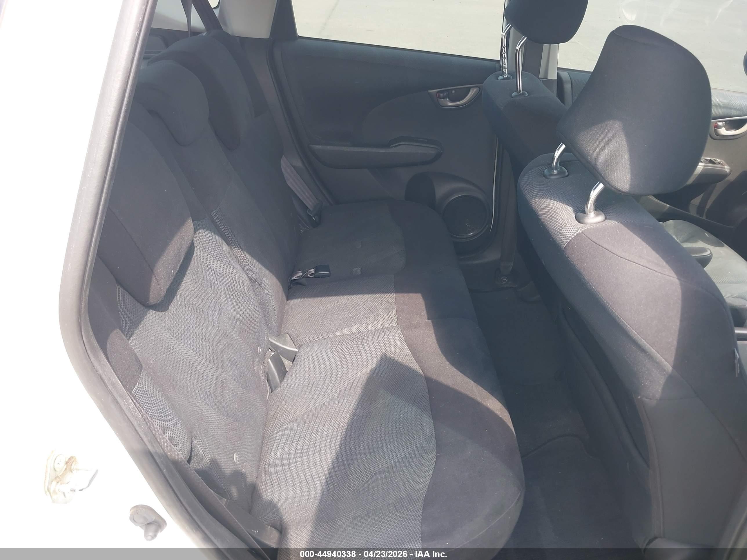 HONDA FIT image 8