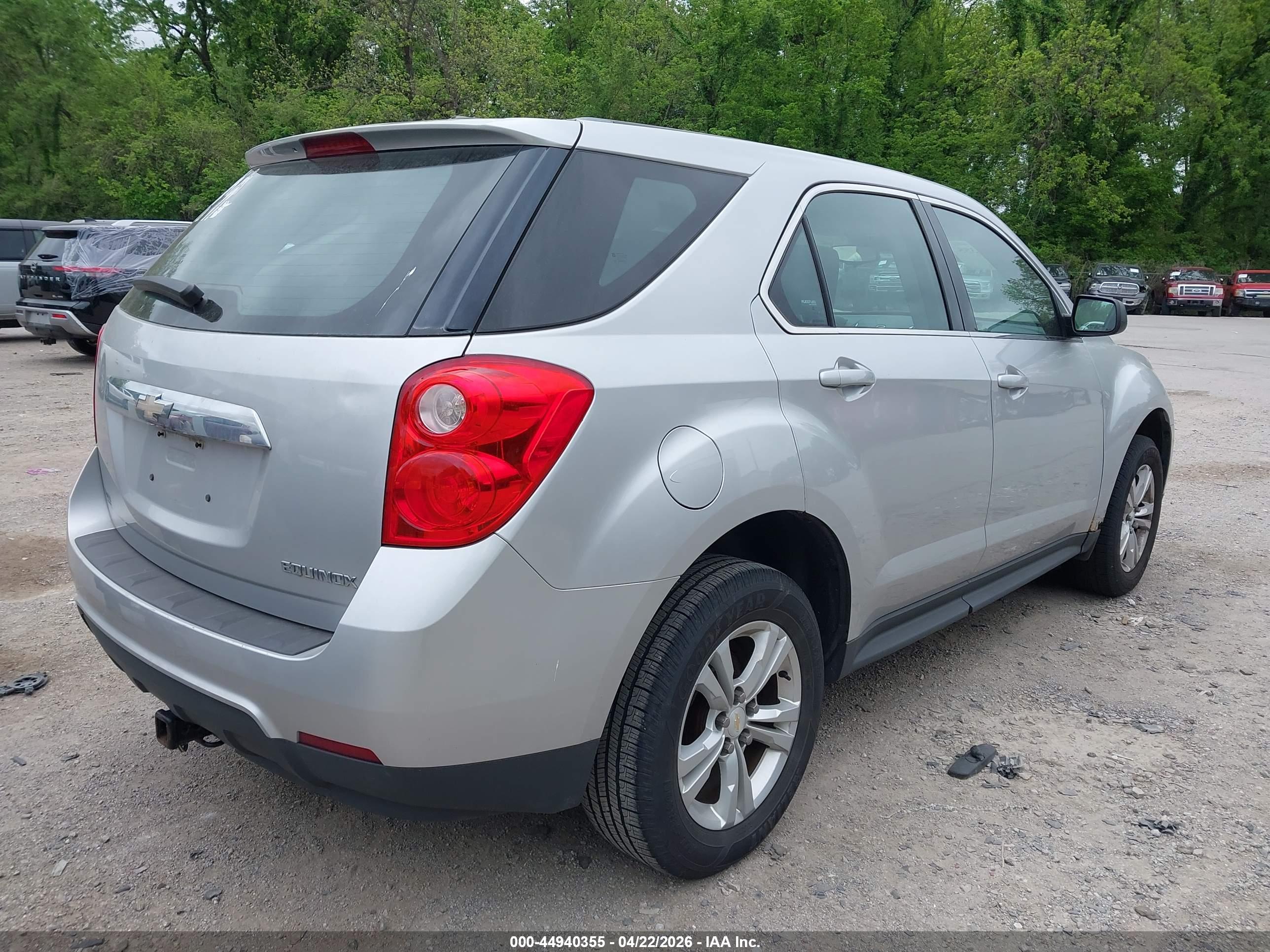 CHEVROLET EQUINOX image 4