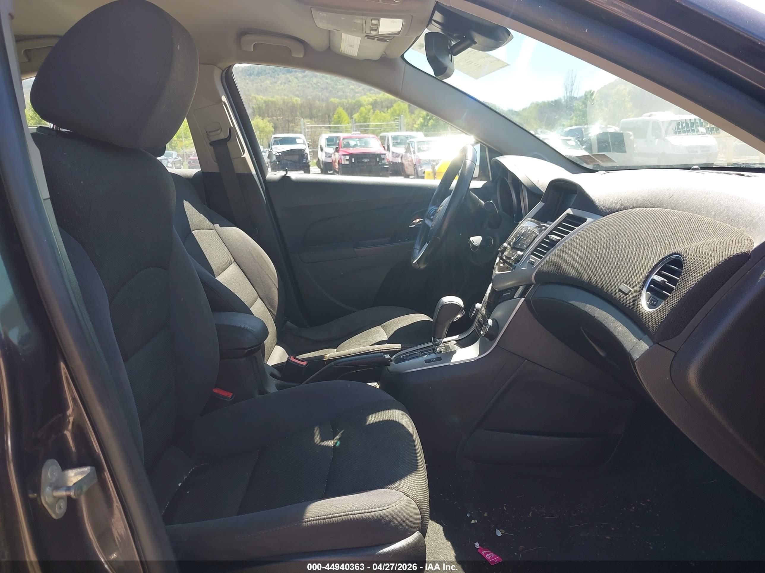 CHEVROLET CRUZE image 5