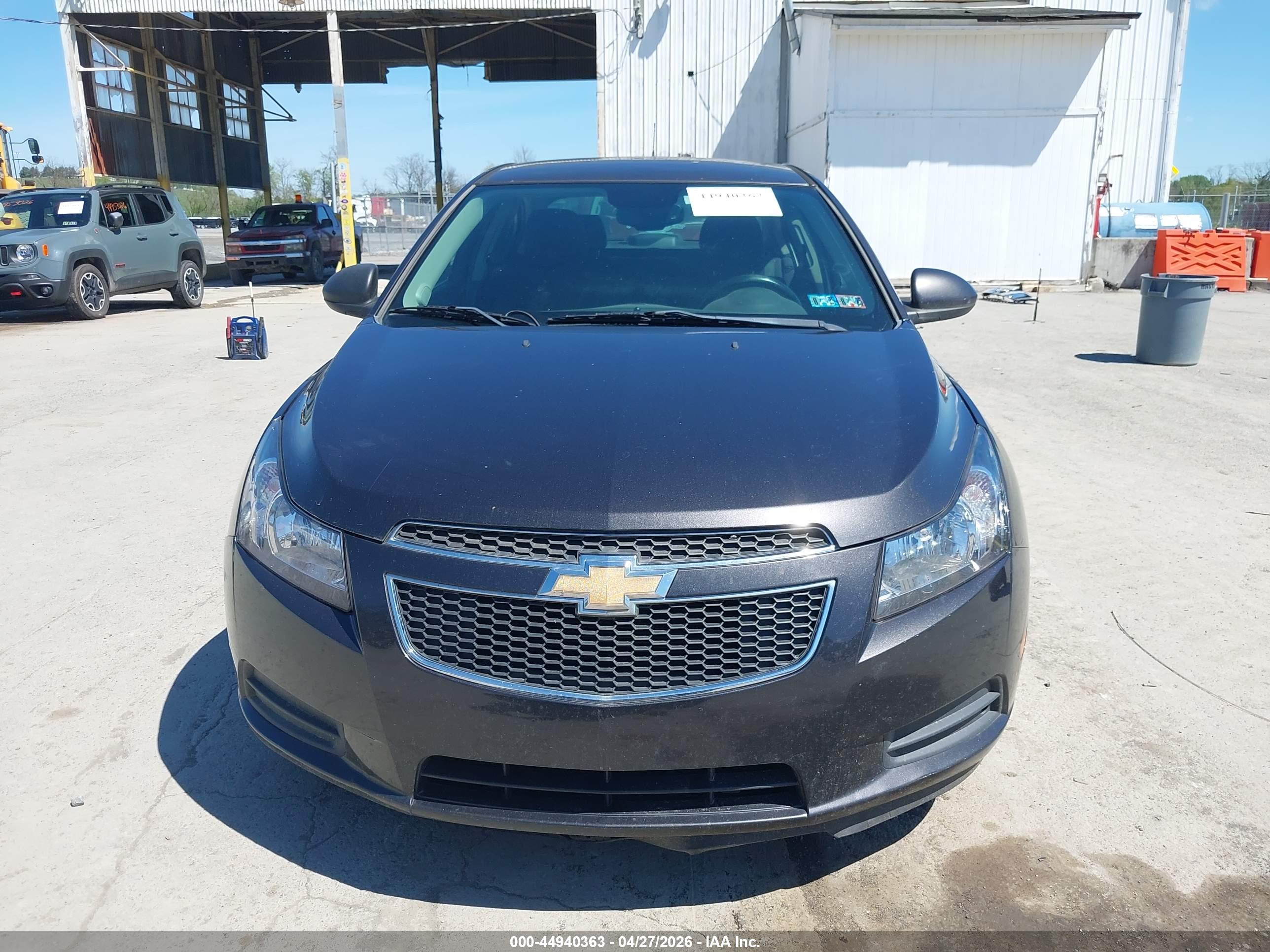 CHEVROLET CRUZE image 6
