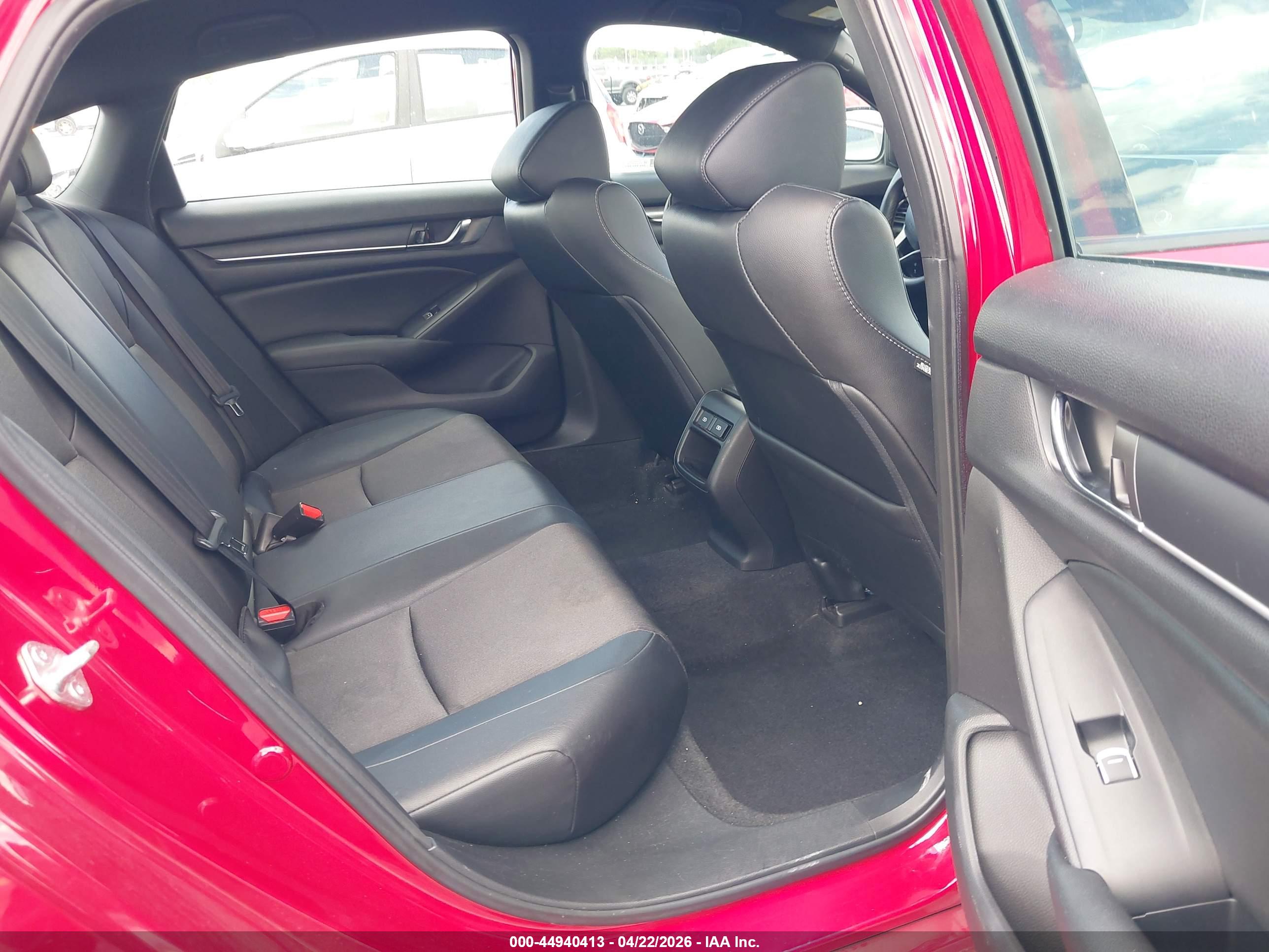 HONDA ACCORD image 8