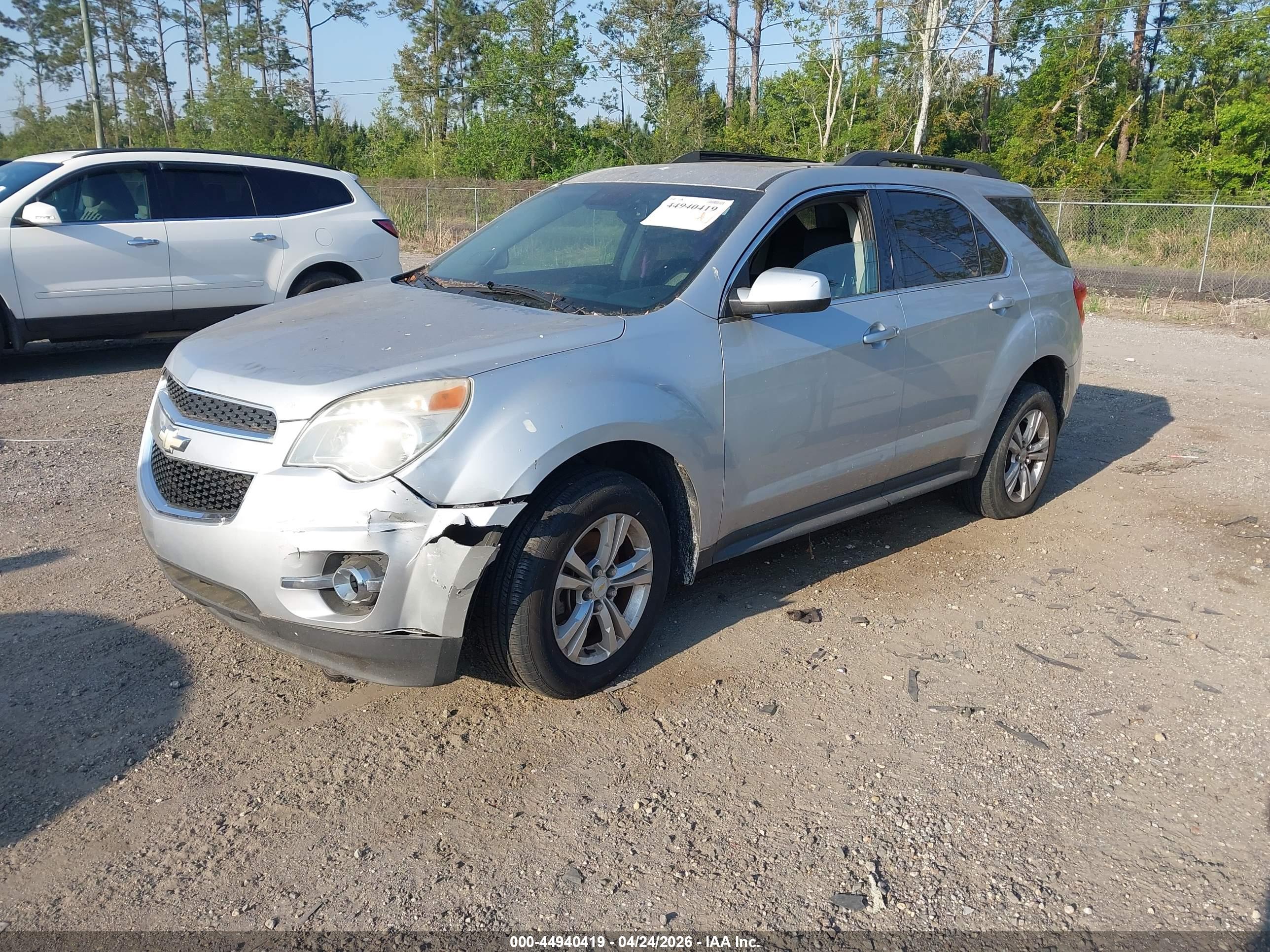 CHEVROLET EQUINOX image 2