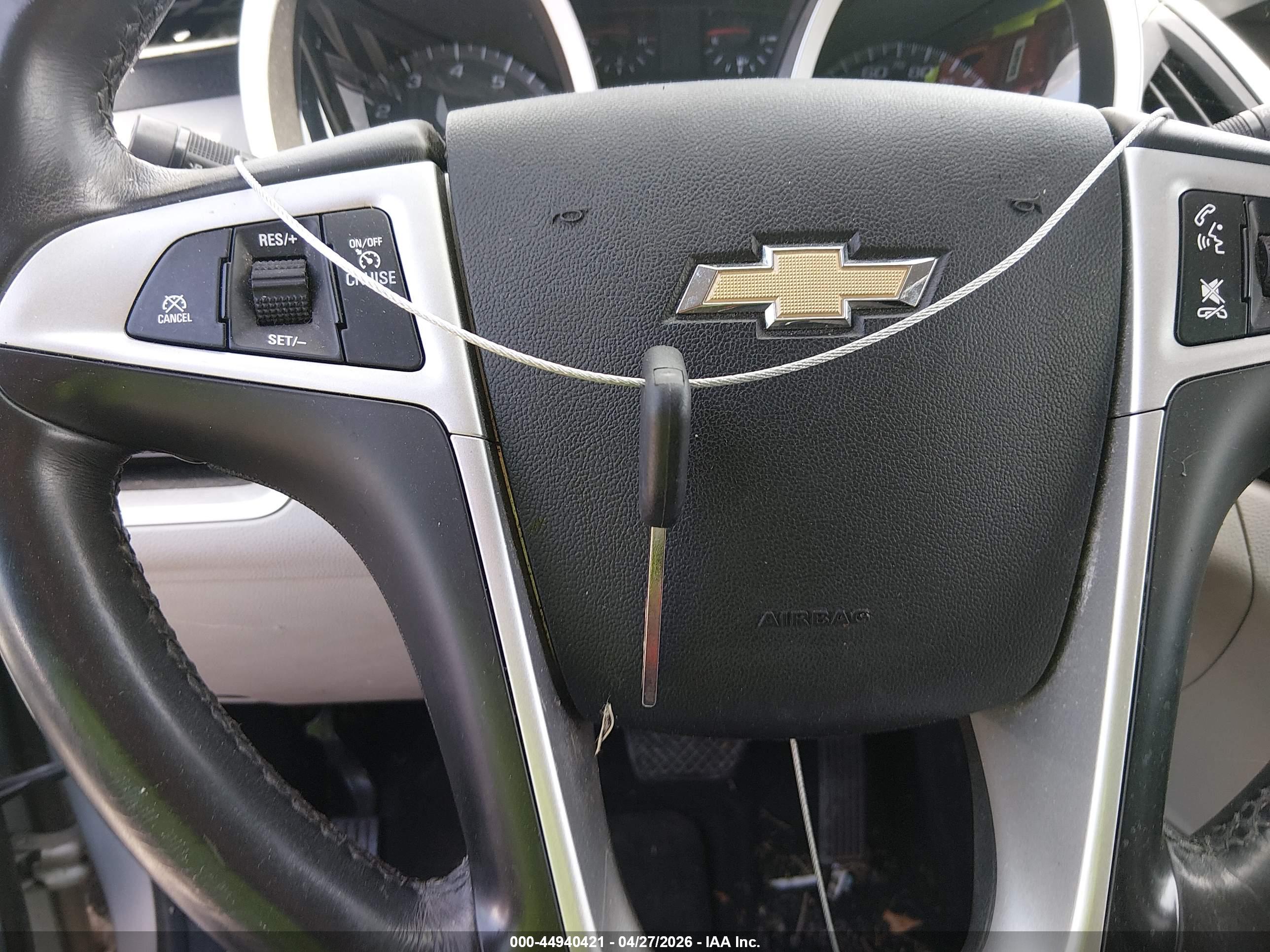 CHEVROLET EQUINOX image 11