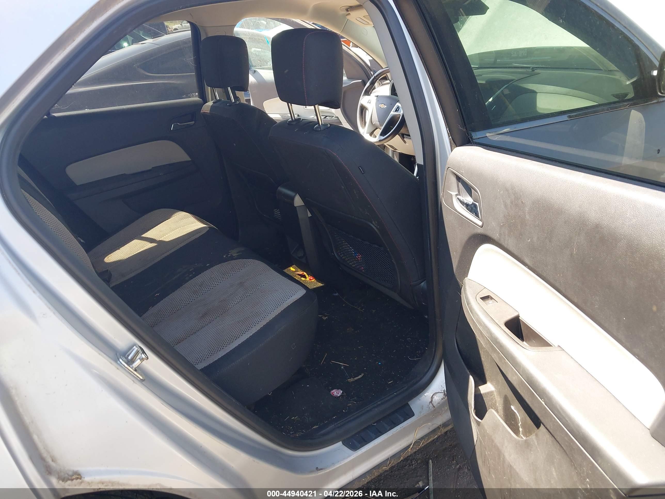 CHEVROLET EQUINOX image 8