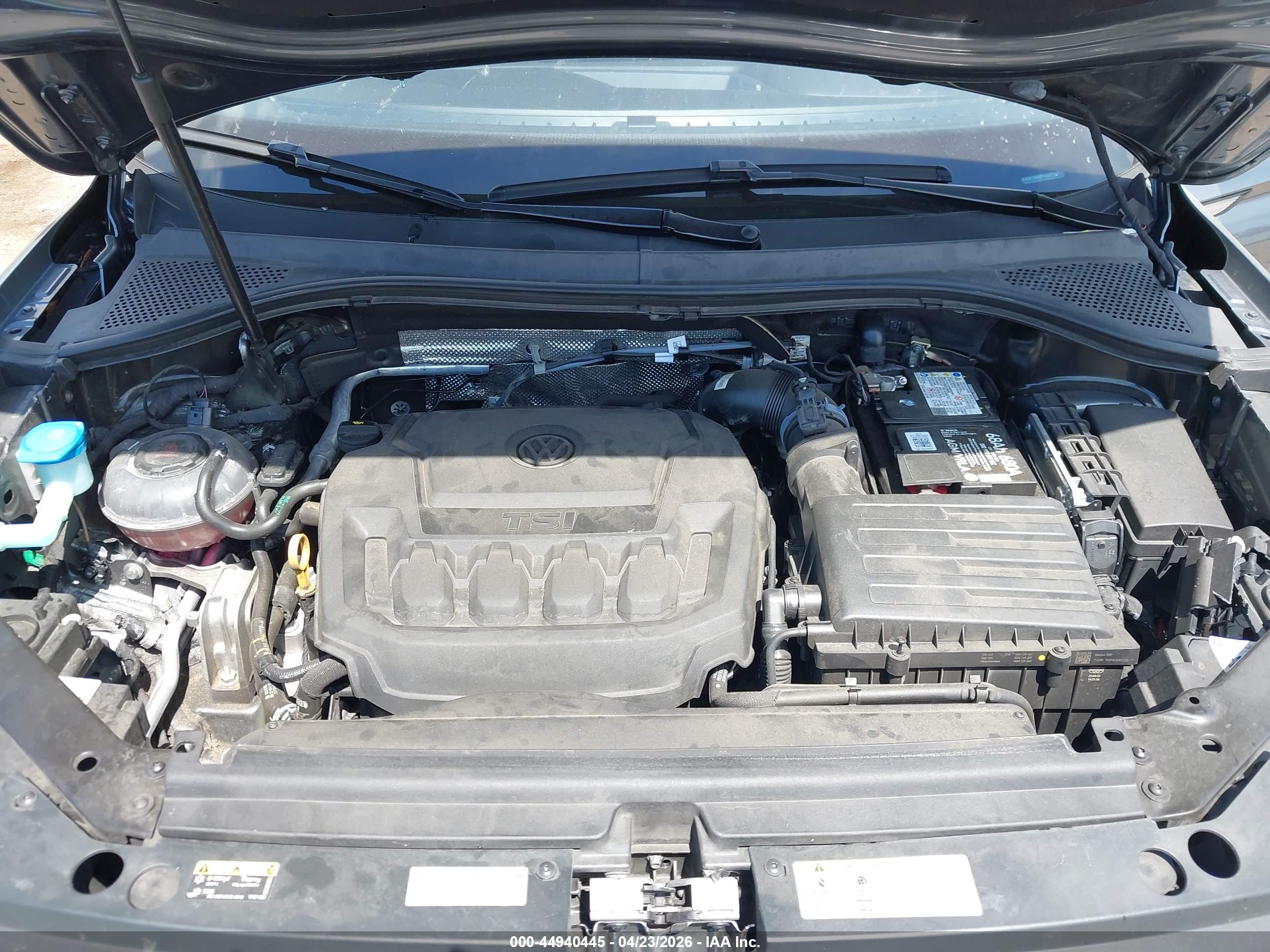 VOLKSWAGEN TIGUAN image 10