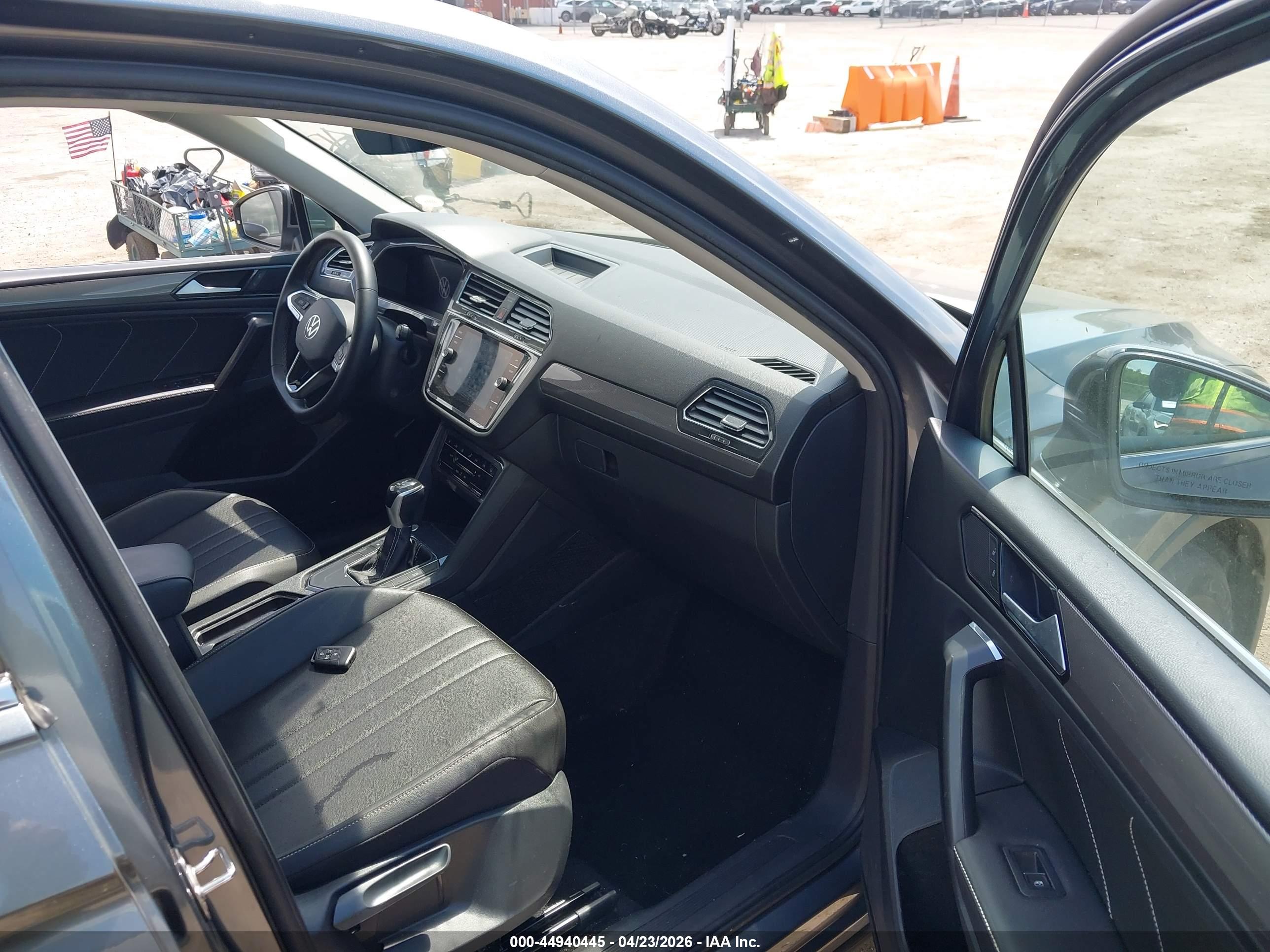 VOLKSWAGEN TIGUAN image 5