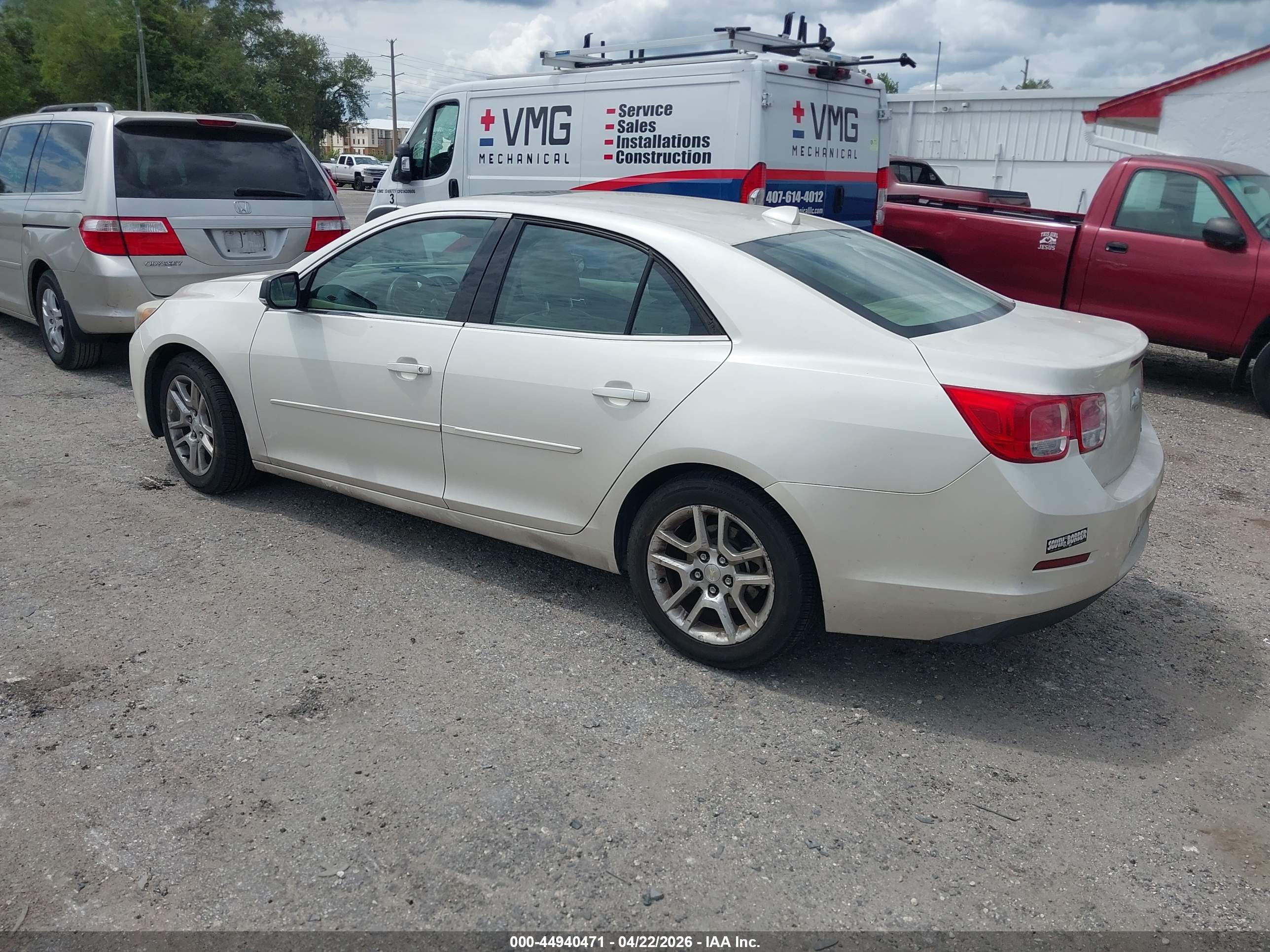 CHEVROLET MALIBU image 3