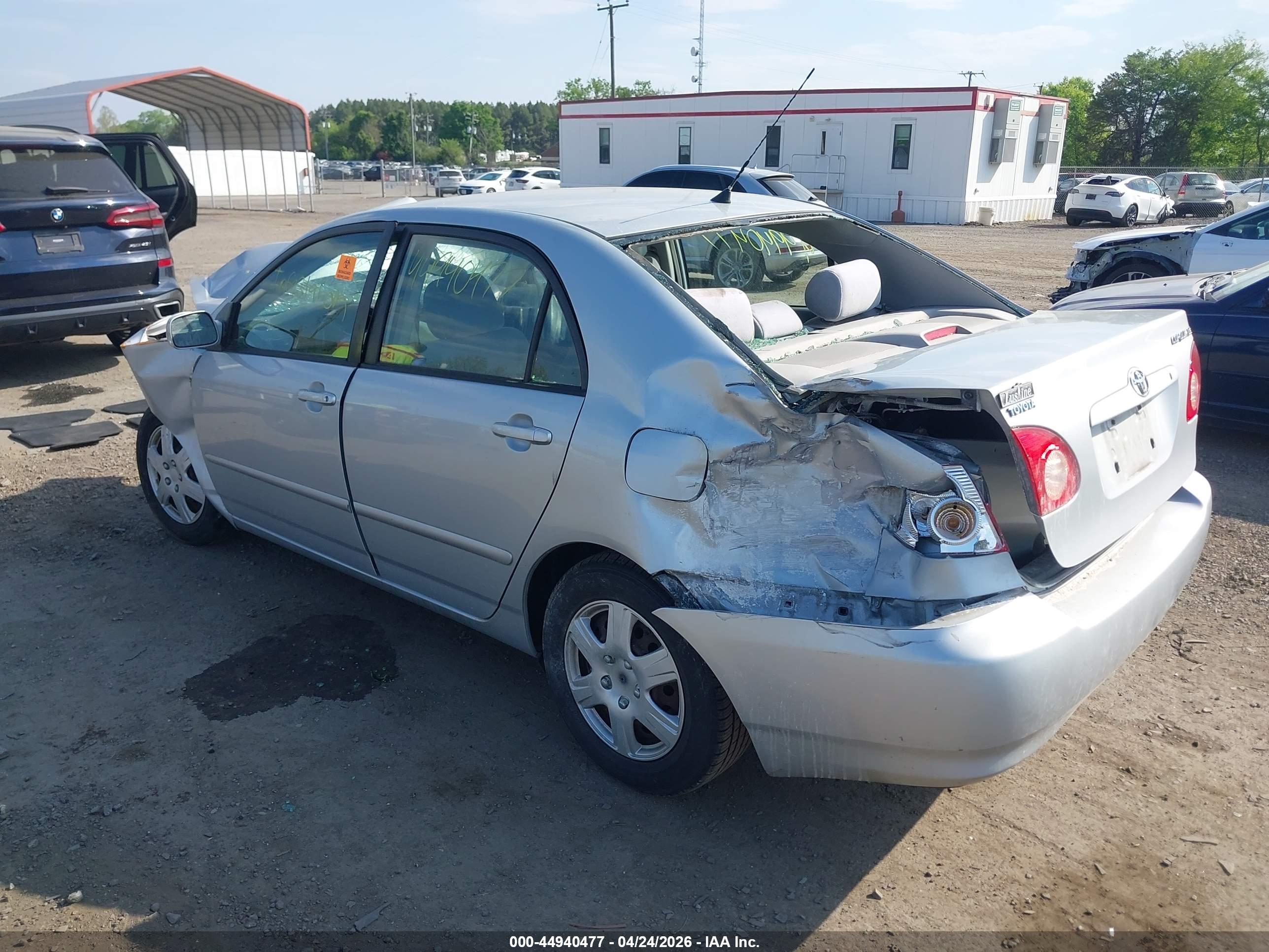 TOYOTA COROLLA image 3