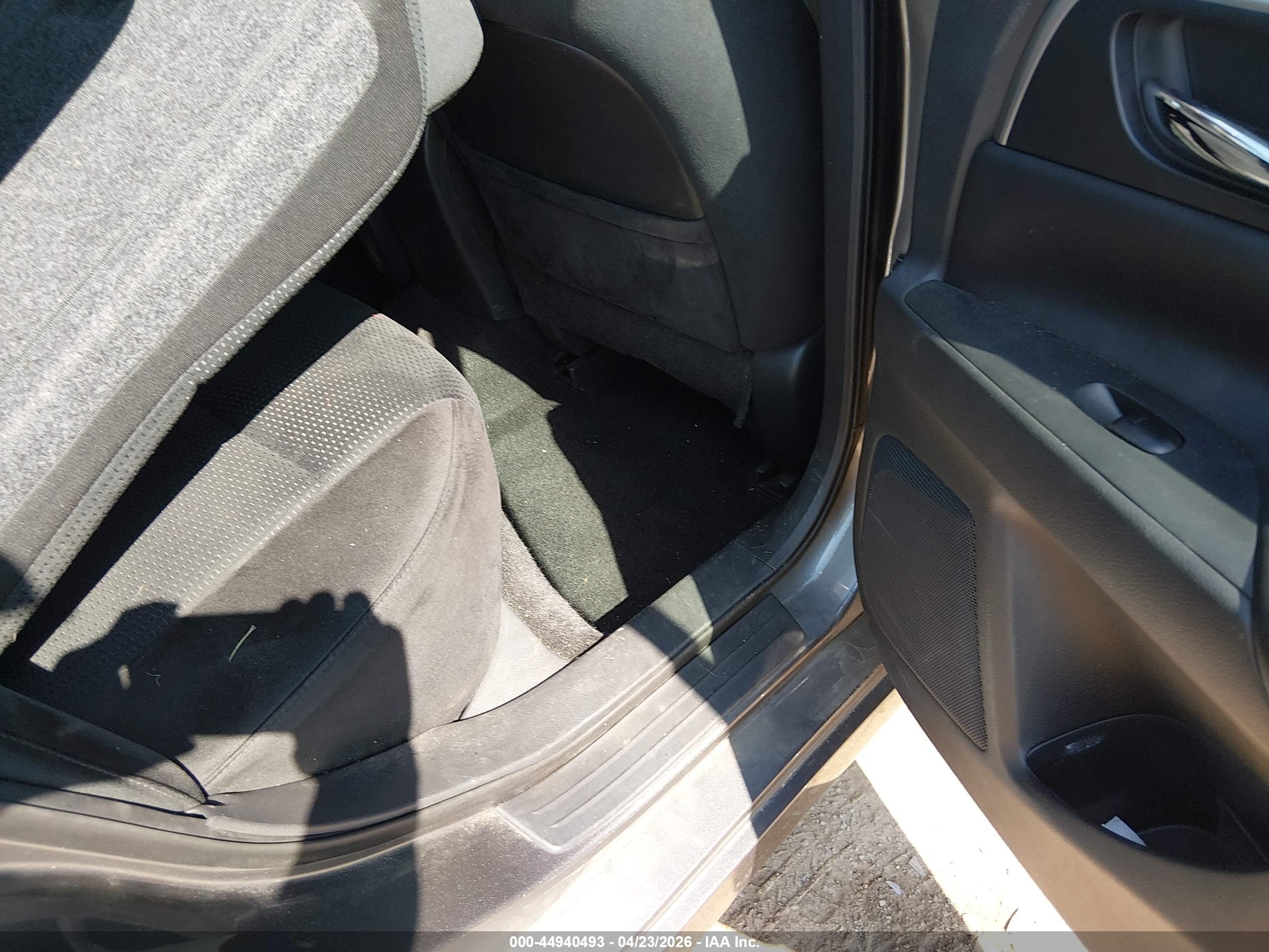 NISSAN ALTIMA image 8