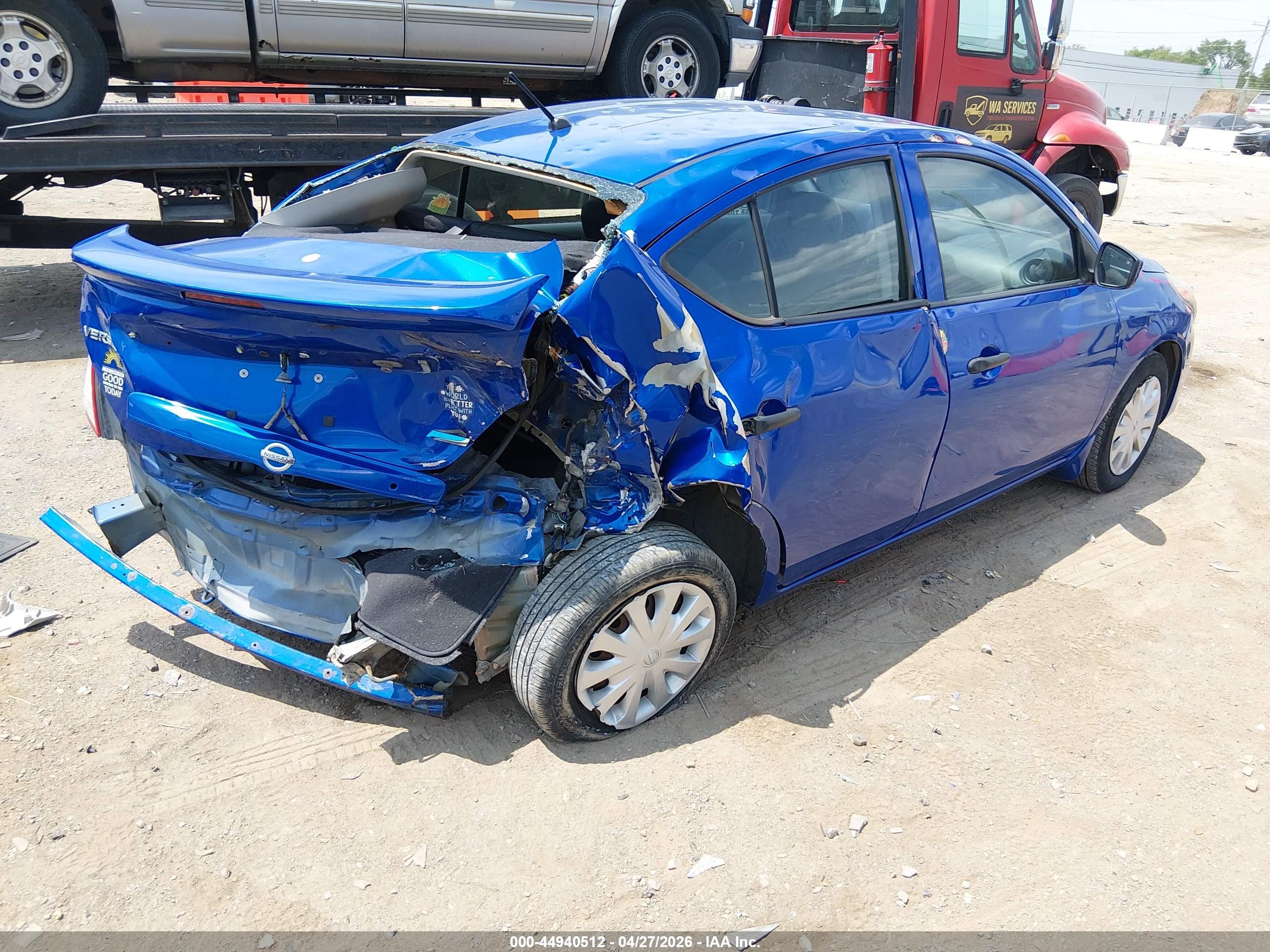 NISSAN VERSA image 4