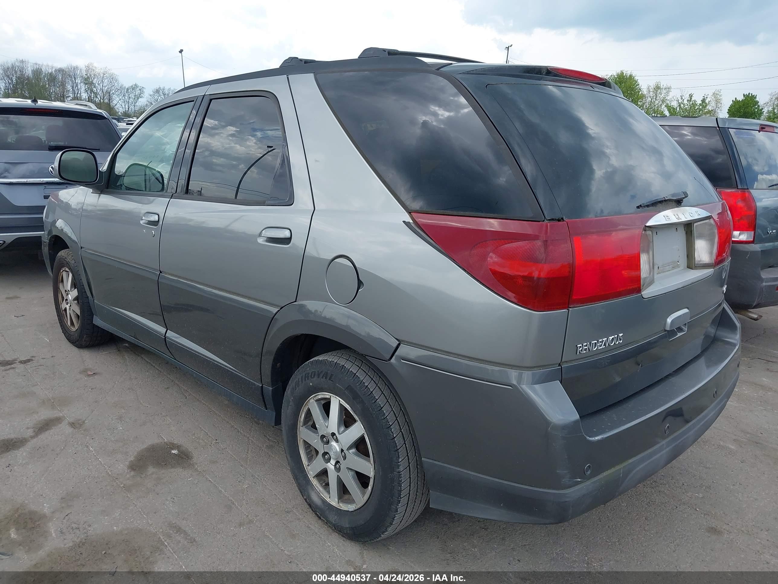 BUICK RENDEZVOUS image 3