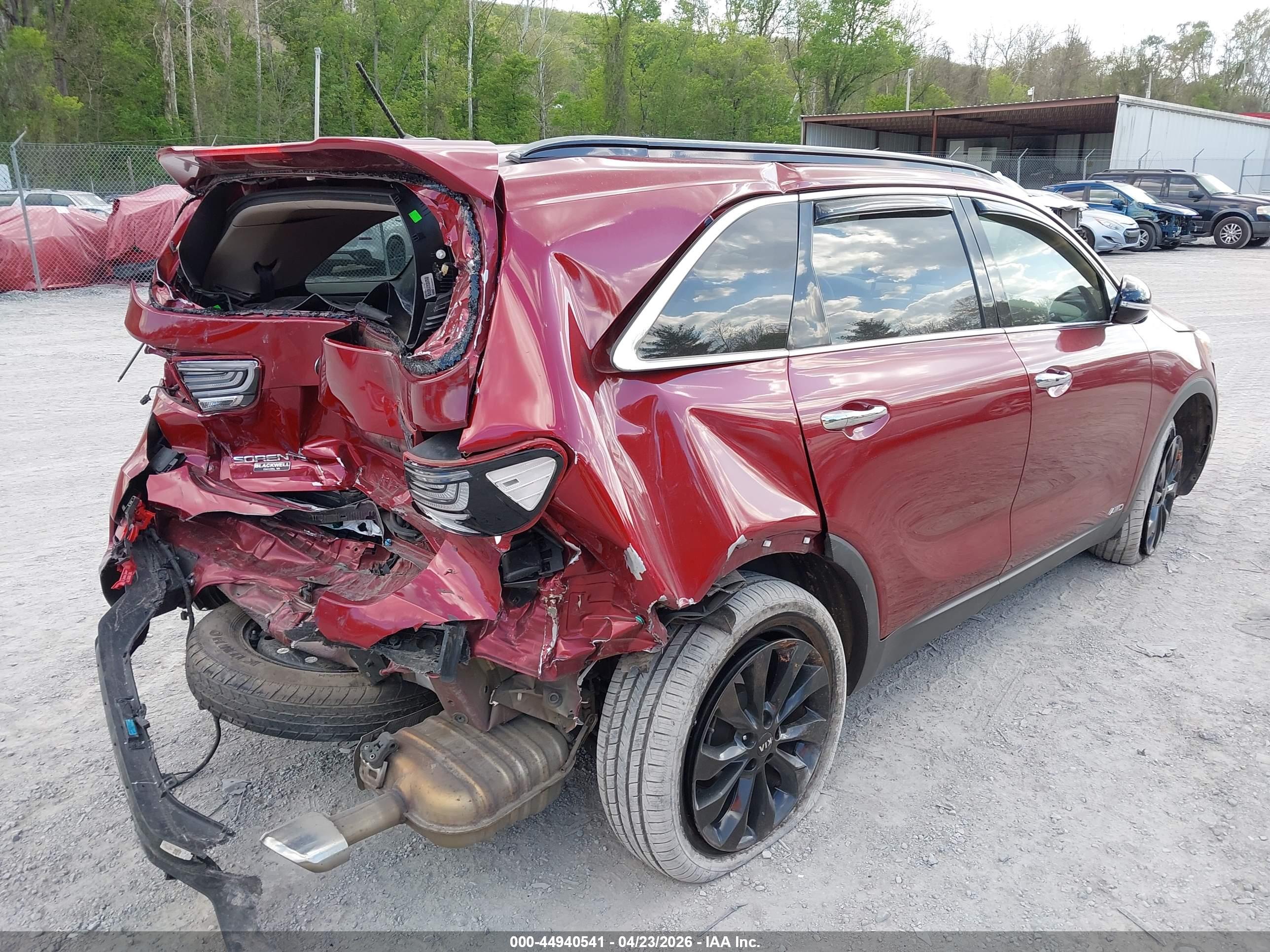 KIA SORENTO image 4