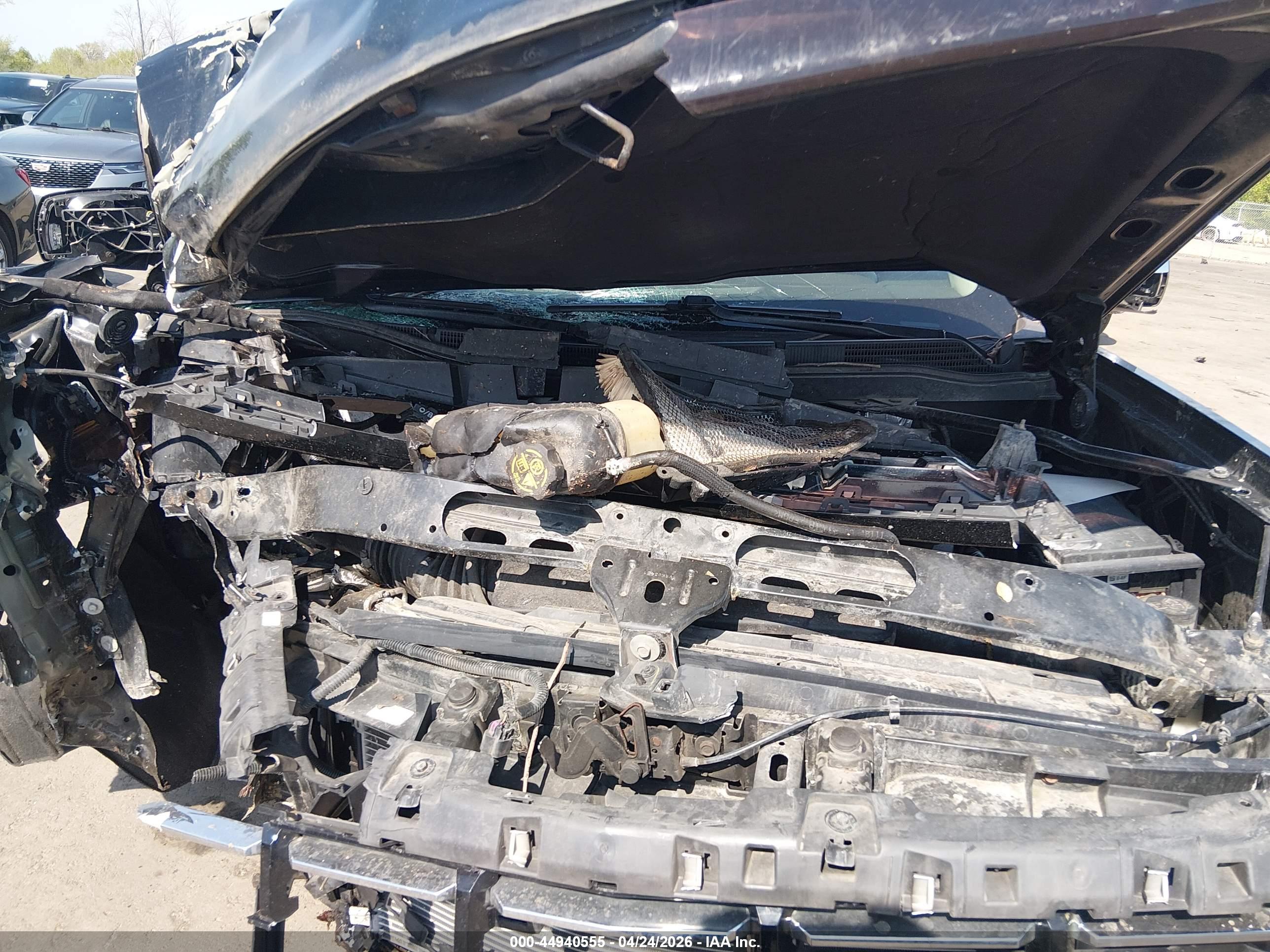 CHEVROLET SILVERADO image 10