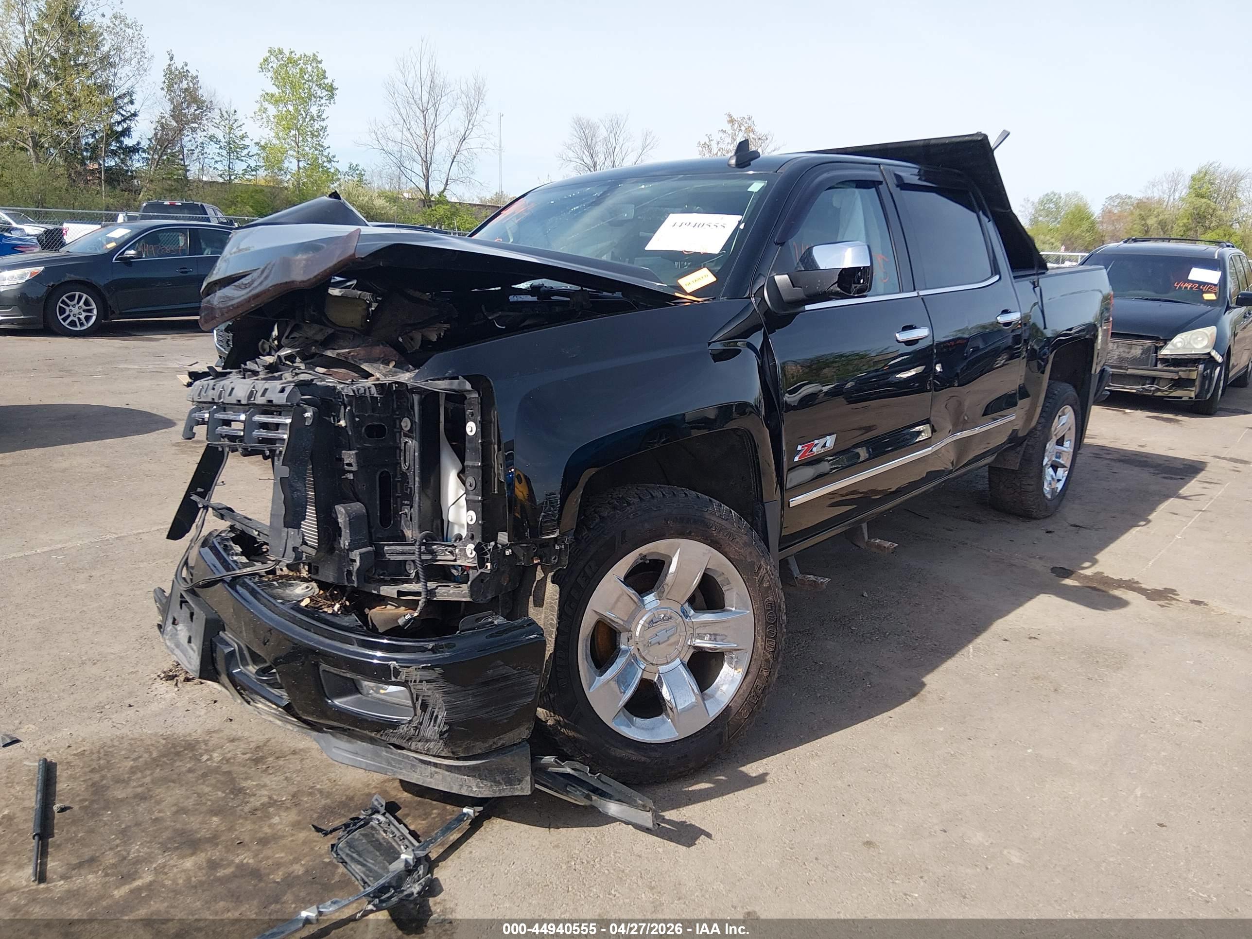 CHEVROLET SILVERADO image 2