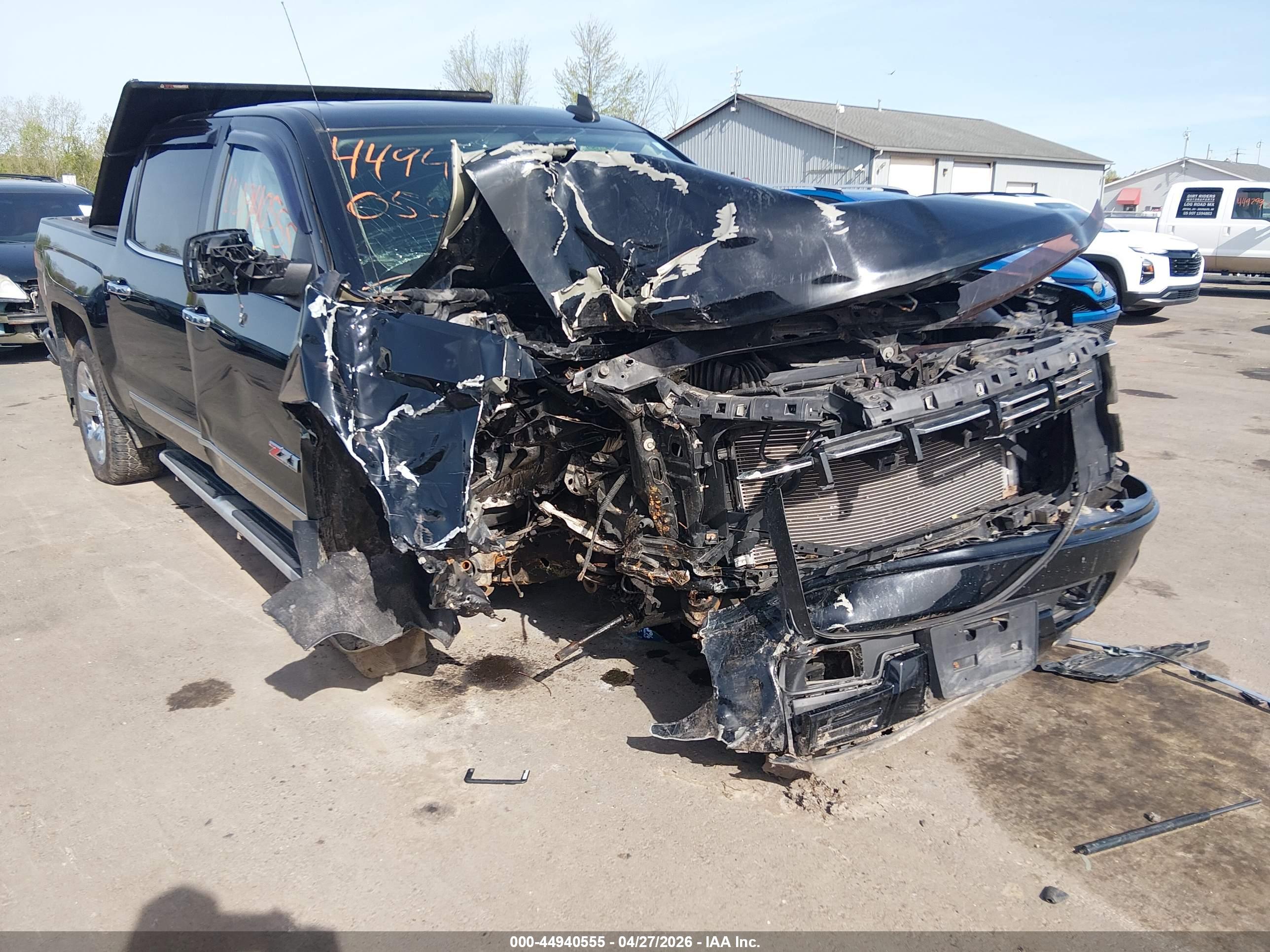 CHEVROLET SILVERADO image 6