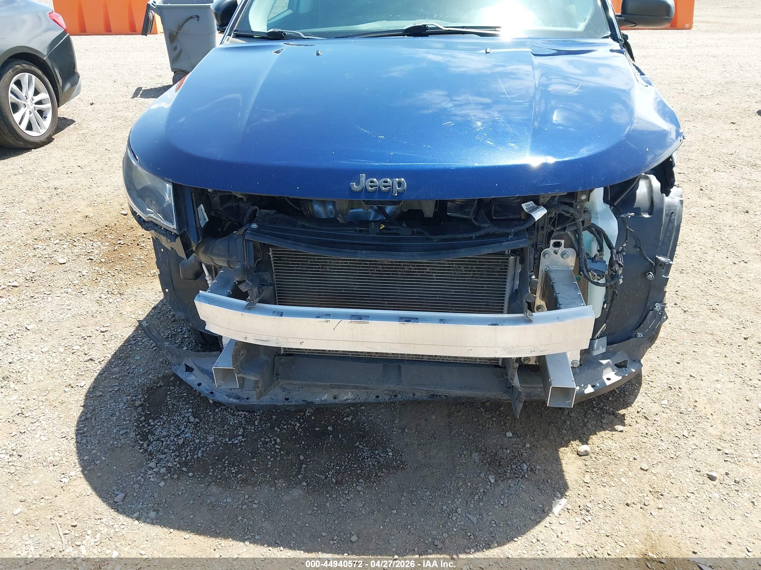 JEEP COMPASS image 6