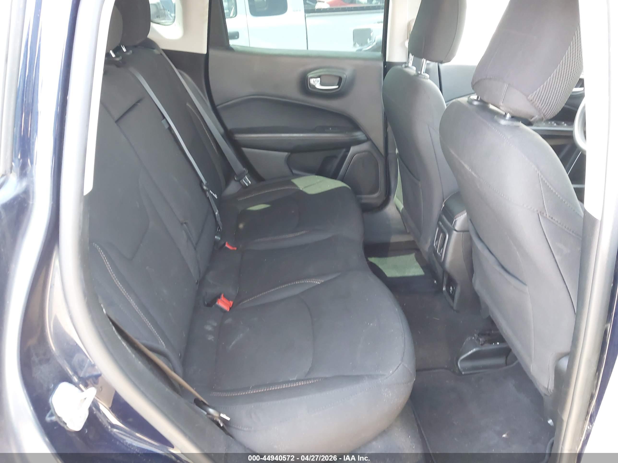 JEEP COMPASS image 8