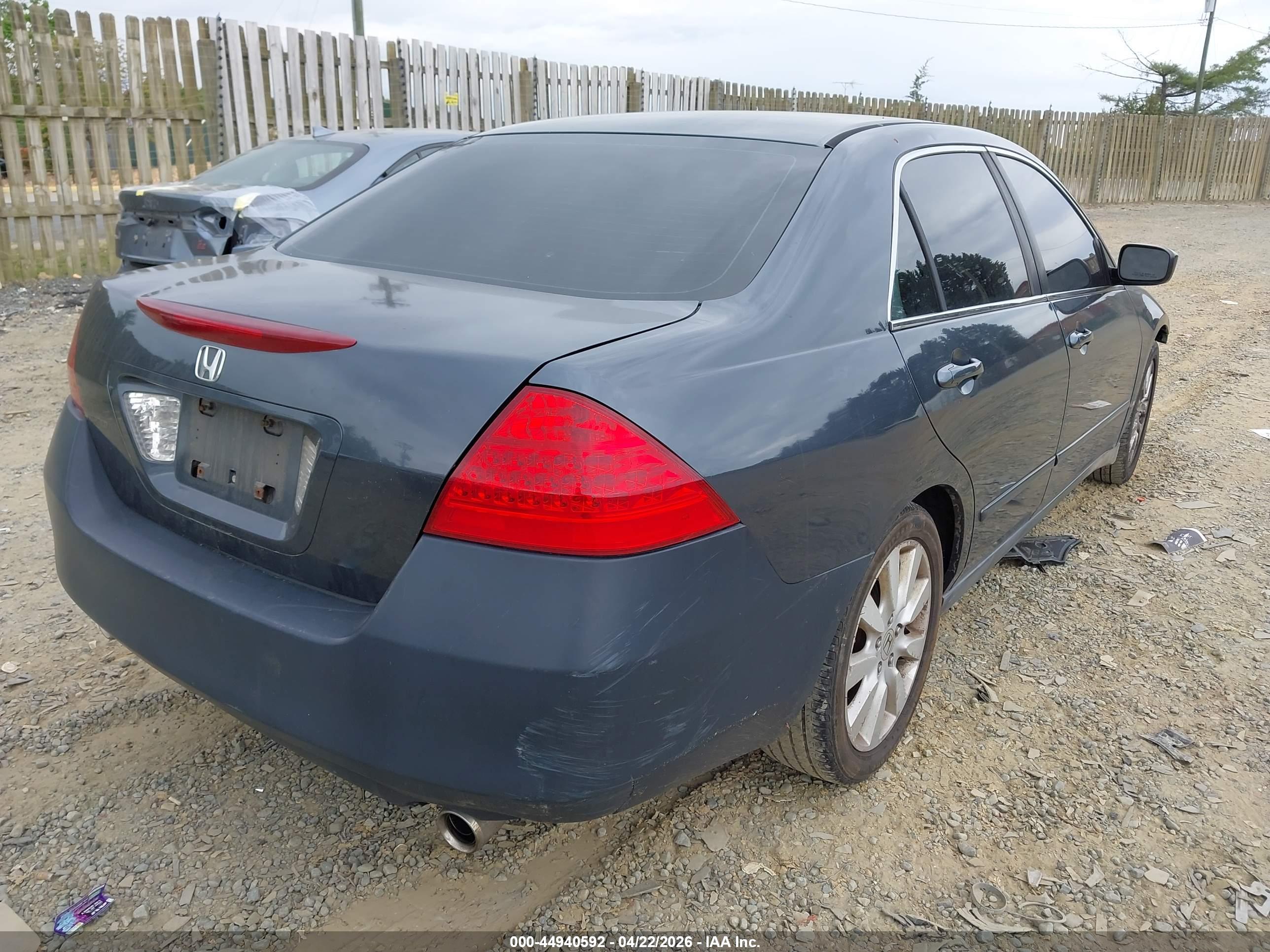 HONDA ACCORD image 4