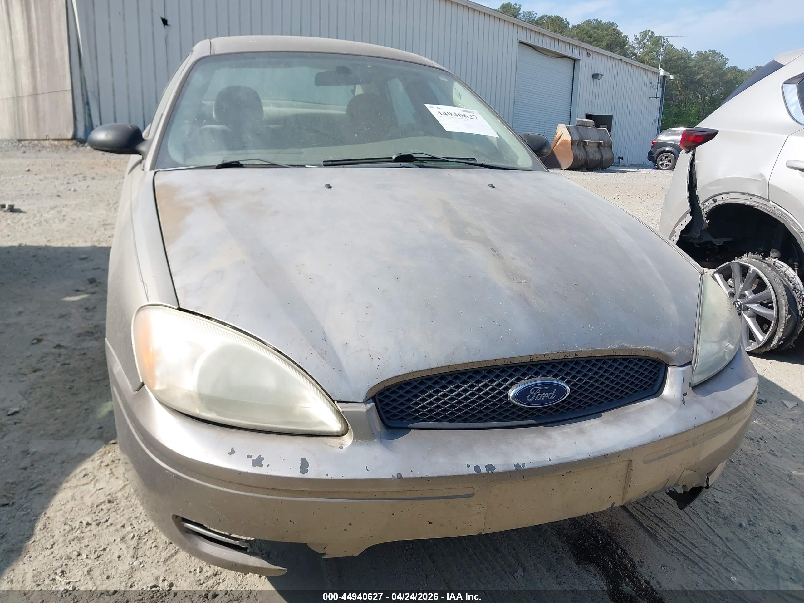 FORD TAURUS image 6