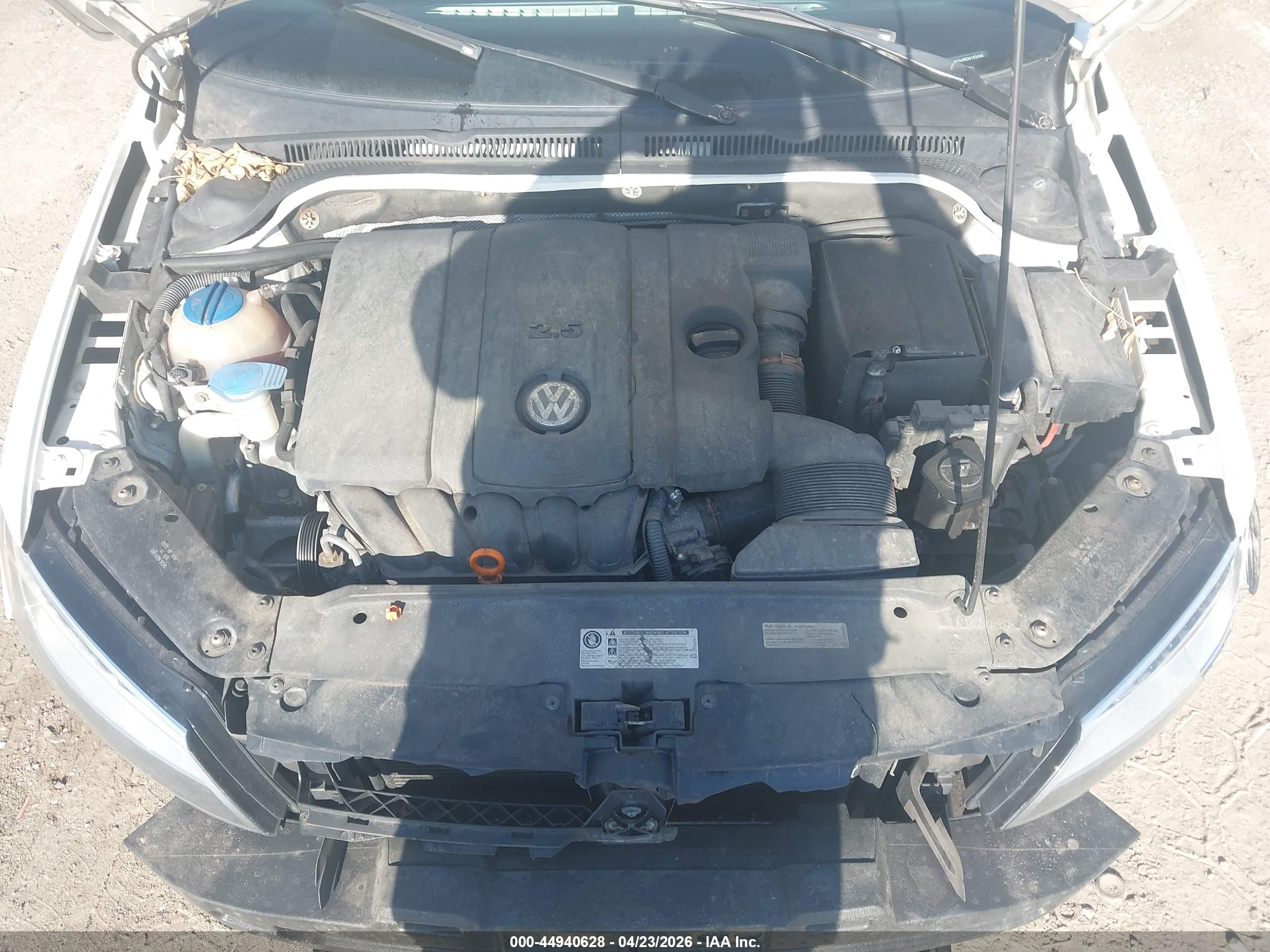VOLKSWAGEN JETTA image 10