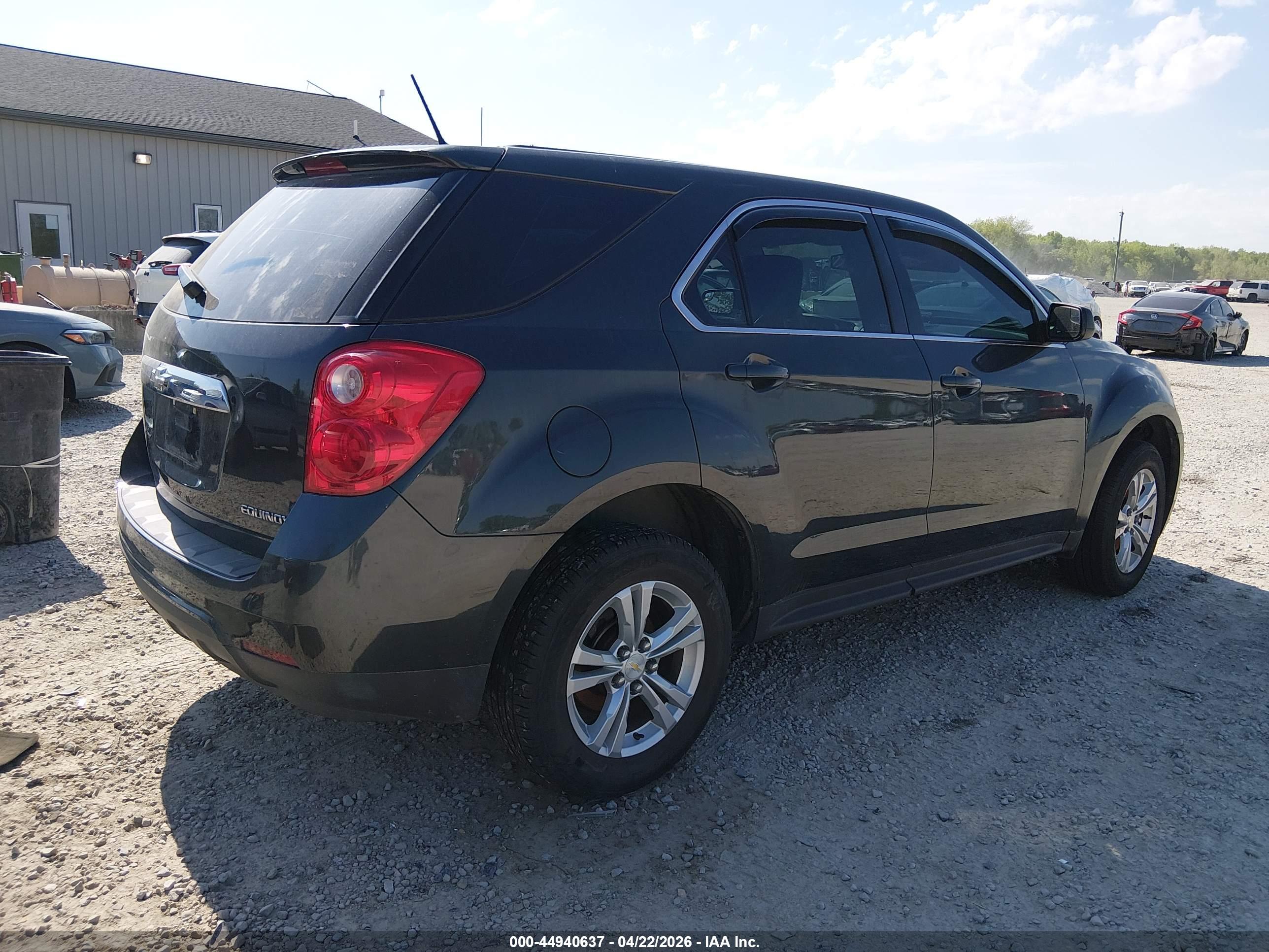 CHEVROLET EQUINOX image 4