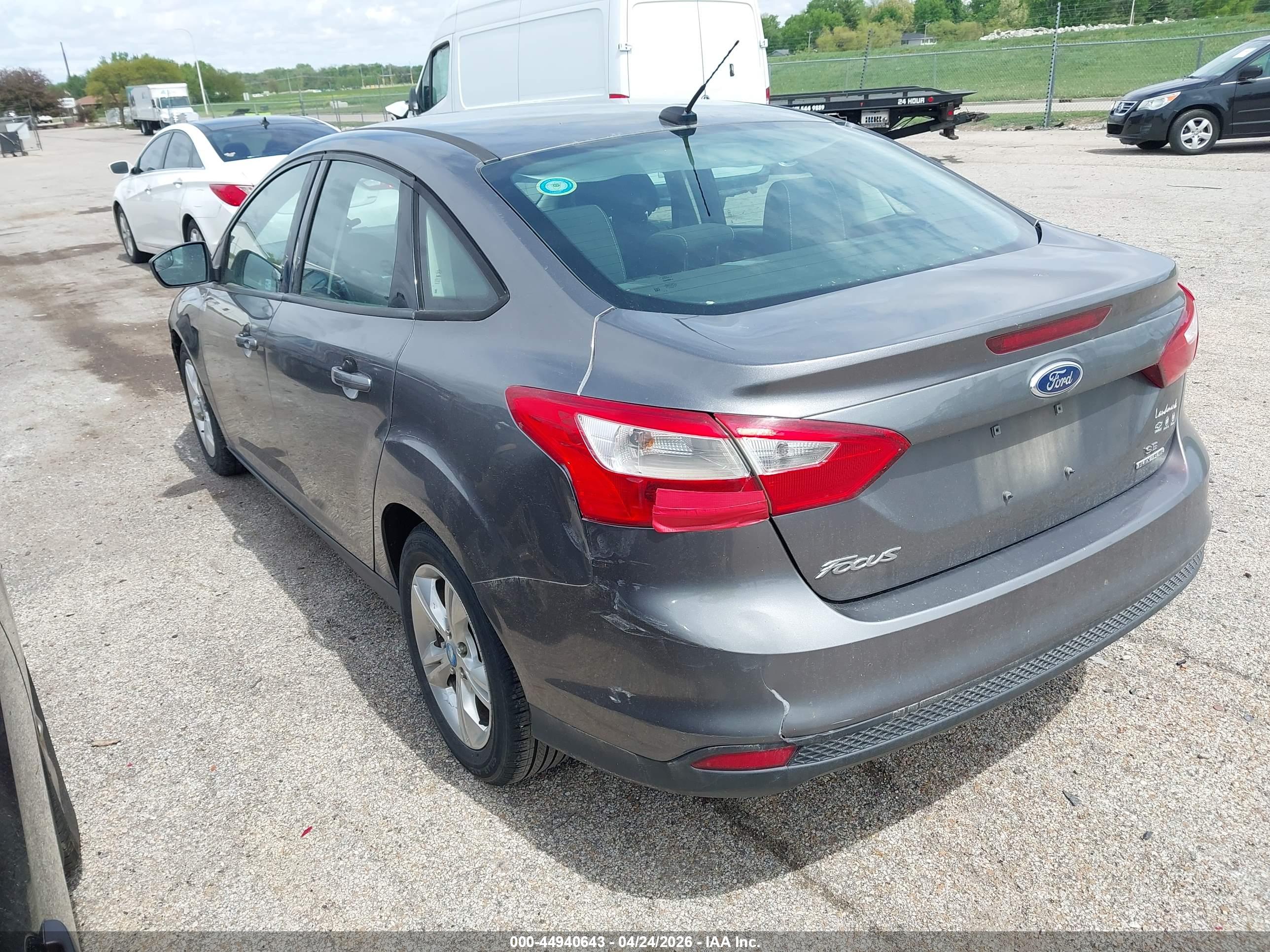 FORD FOCUS image 3