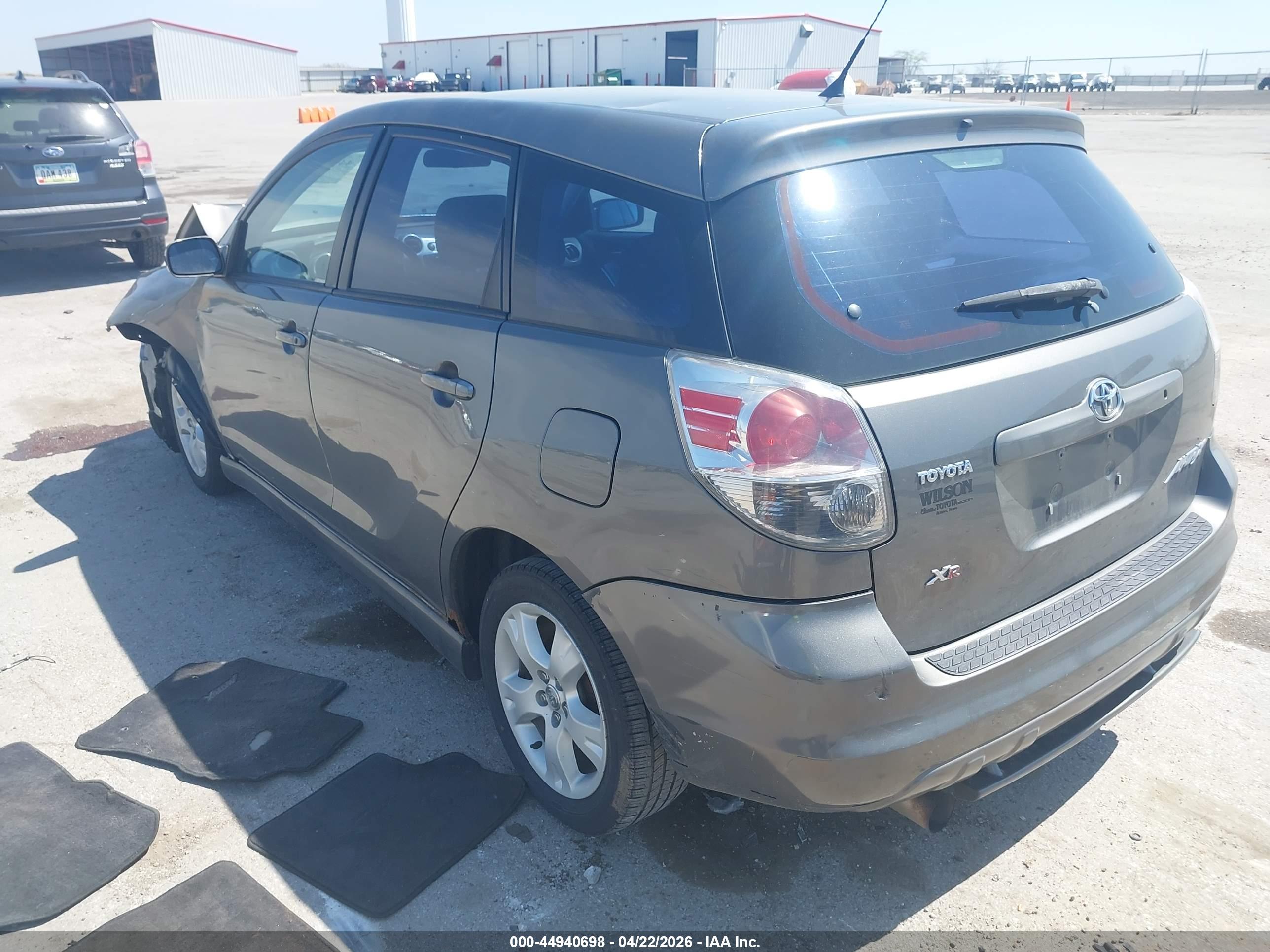 TOYOTA MATRIX image 3