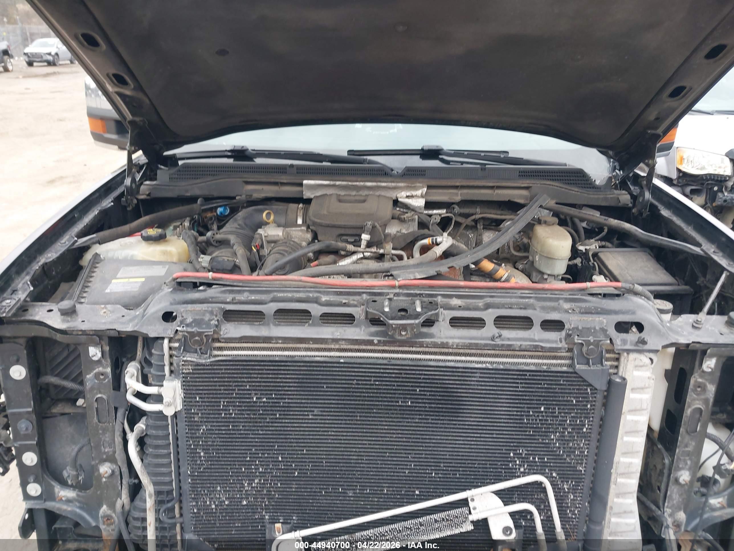GMC SIERRA image 10