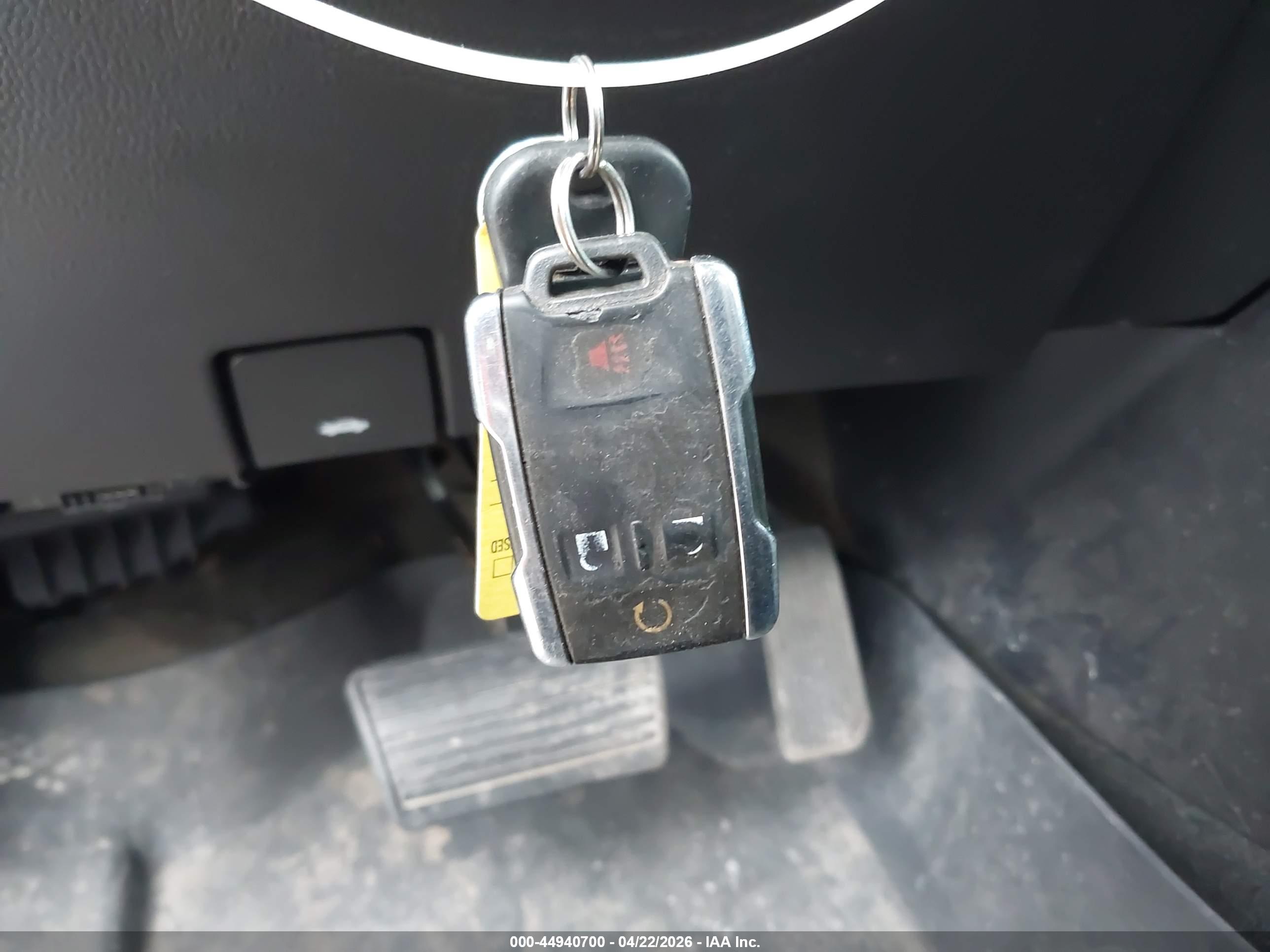 GMC SIERRA image 11