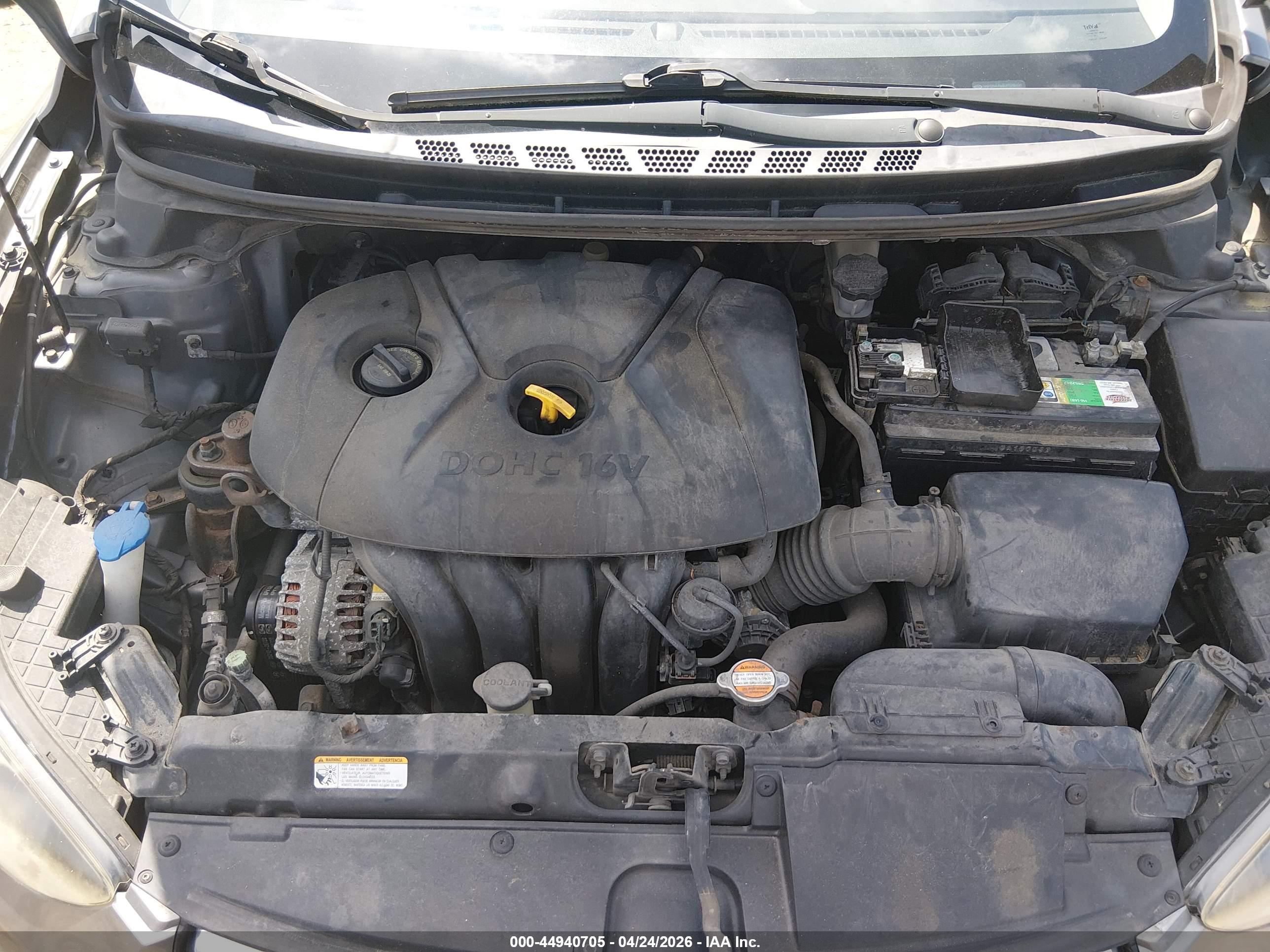 HYUNDAI ELANTRA image 10