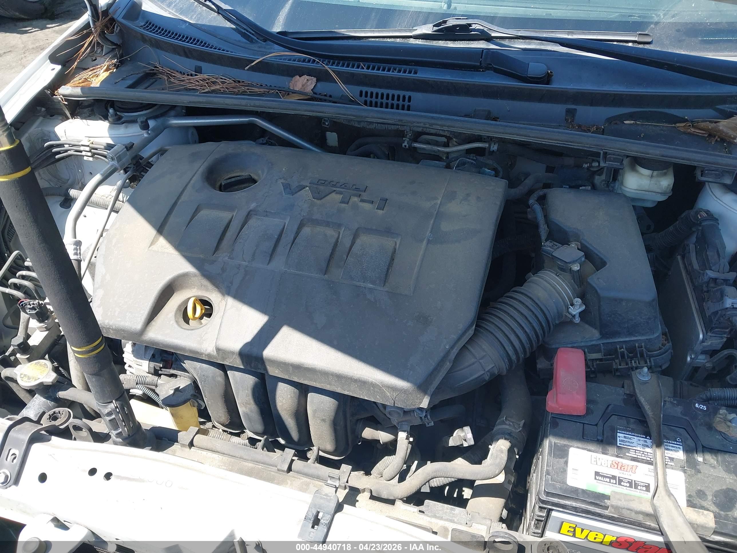 TOYOTA COROLLA image 10